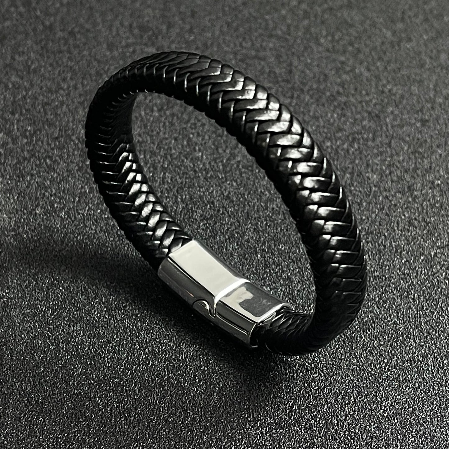black geniun leather bracelet for men online in pakistan