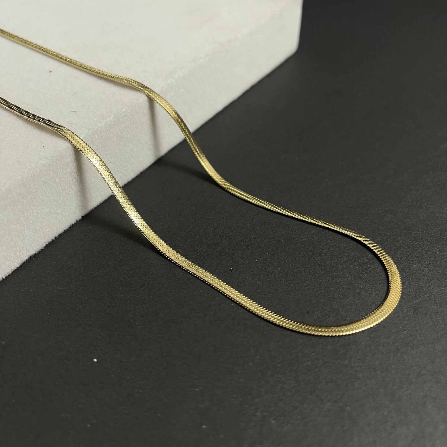 3mm golden flat snake neck chain for men online in Pakistan