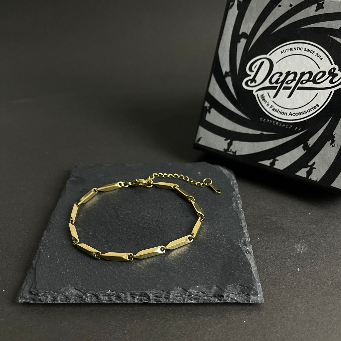 3mm golden rice link stainless steel chain bracelets for men online in Pakistan