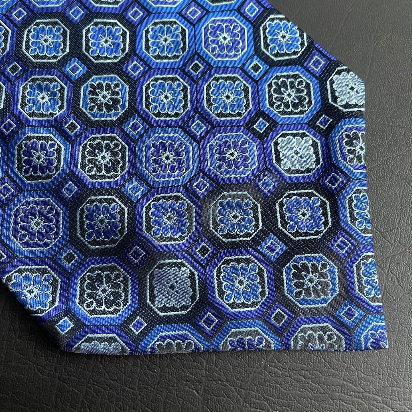 Blue Floral jacquard cravat ascot tie and pocket square set for men online in Pakistan