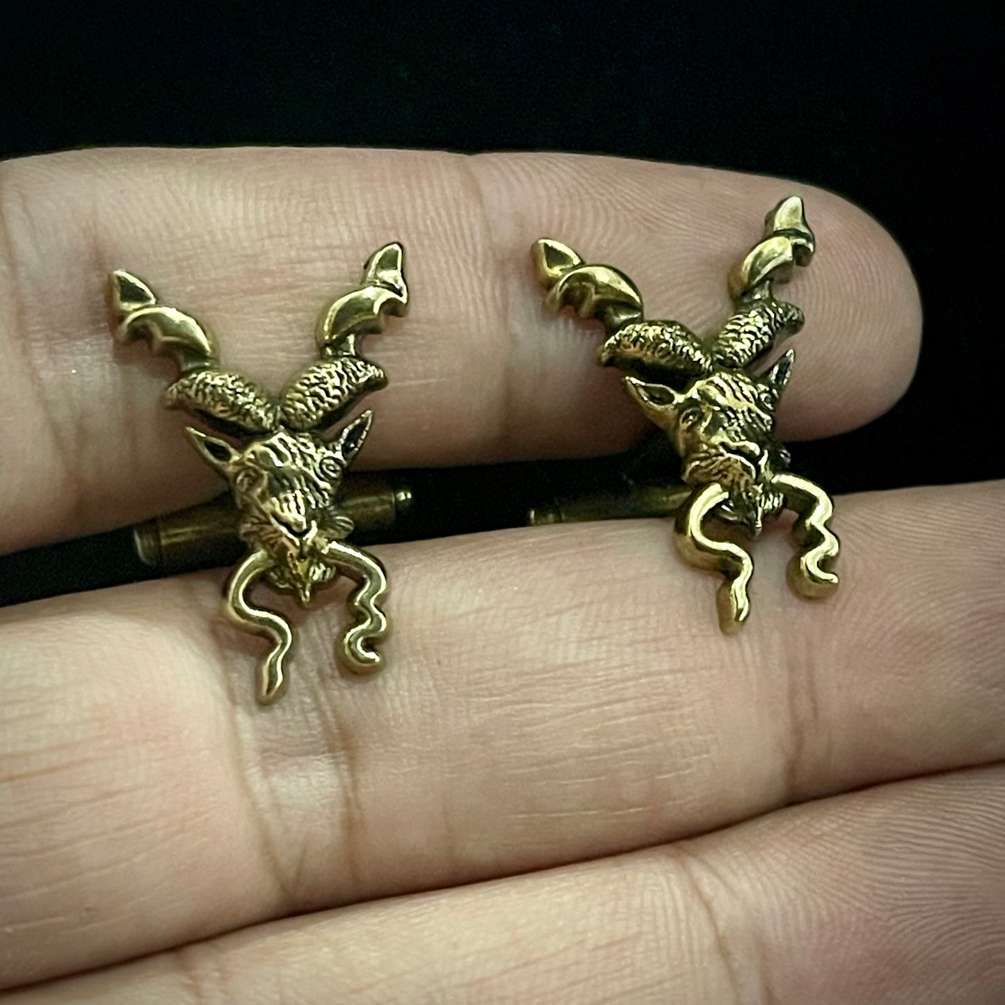 antique Gold Markhor Cufflinks For Men In Pakistan