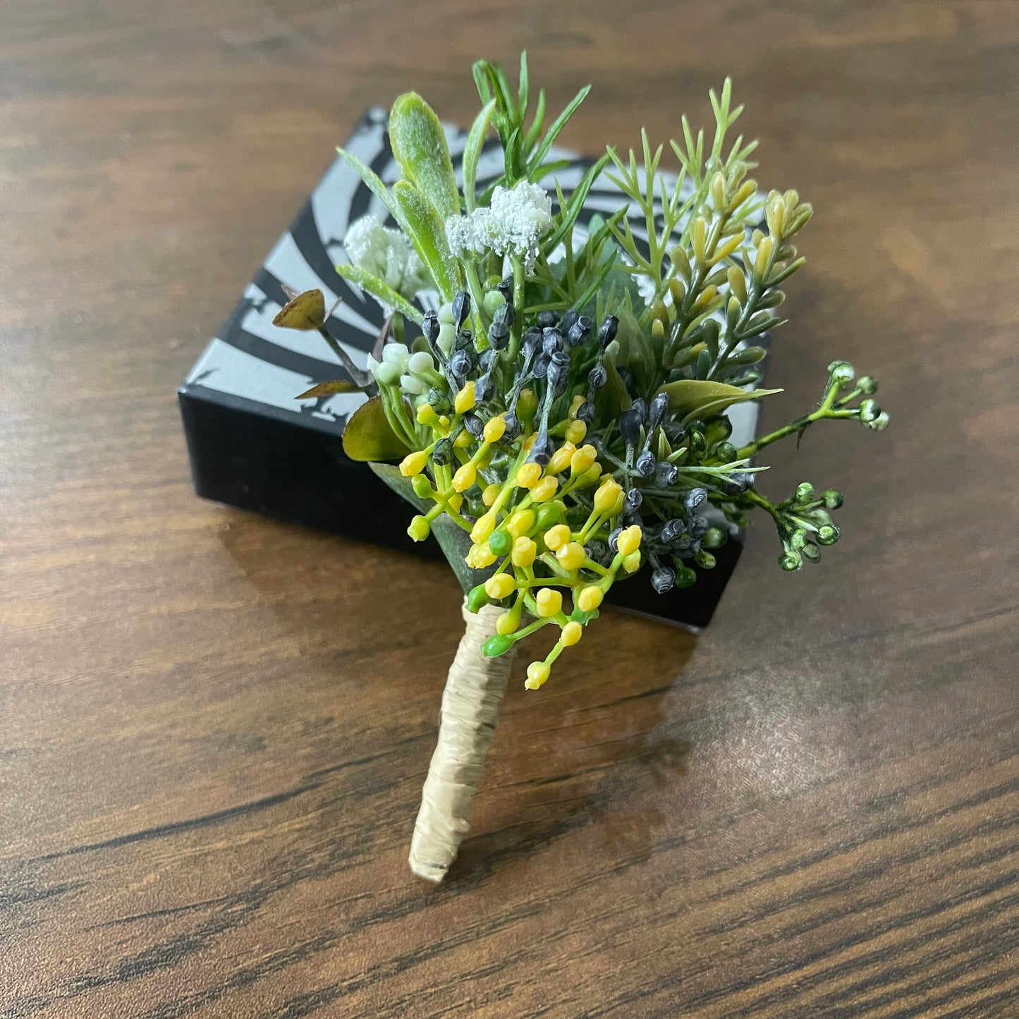 Floral Boutonniere Corsage For Groom's Wedding Dress