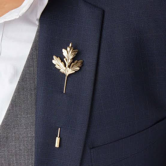 Golden Maple Leaf Lapel Pin For Men In Pakistan