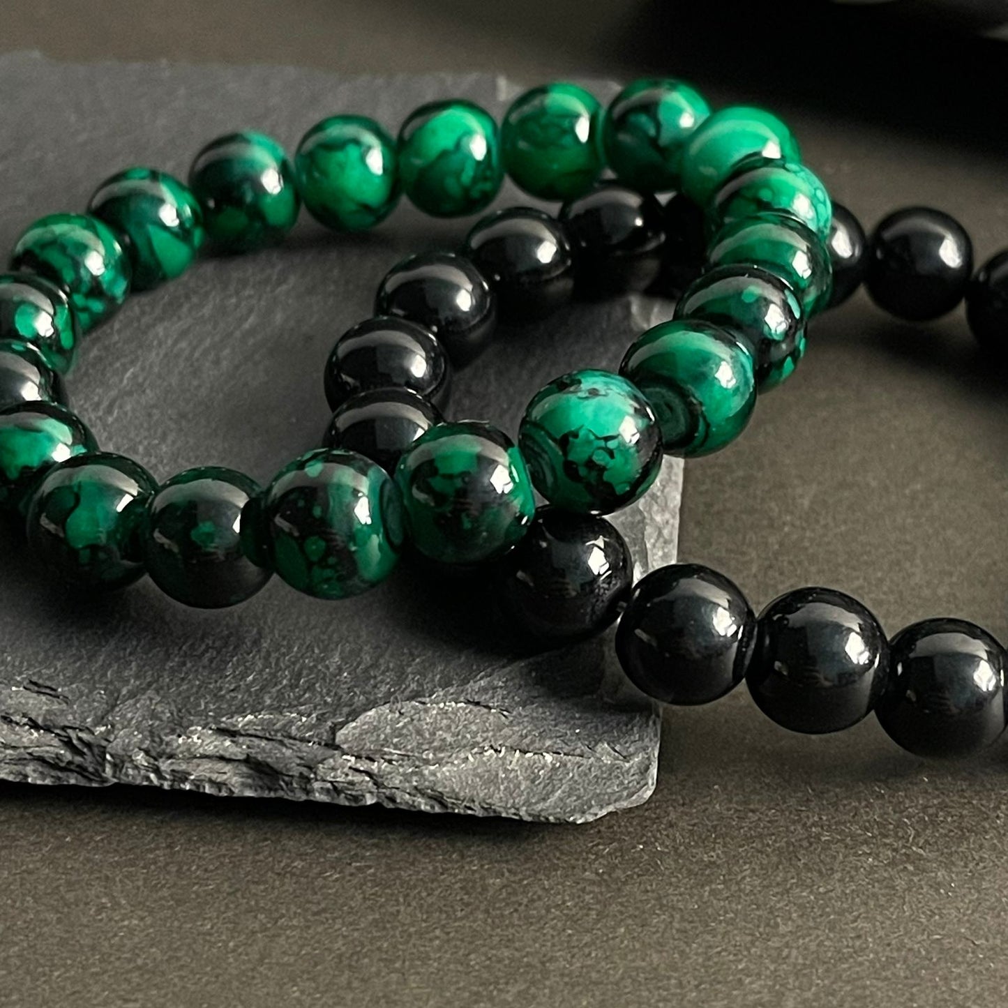 10mm Green Agate & Black Distance Bracelet