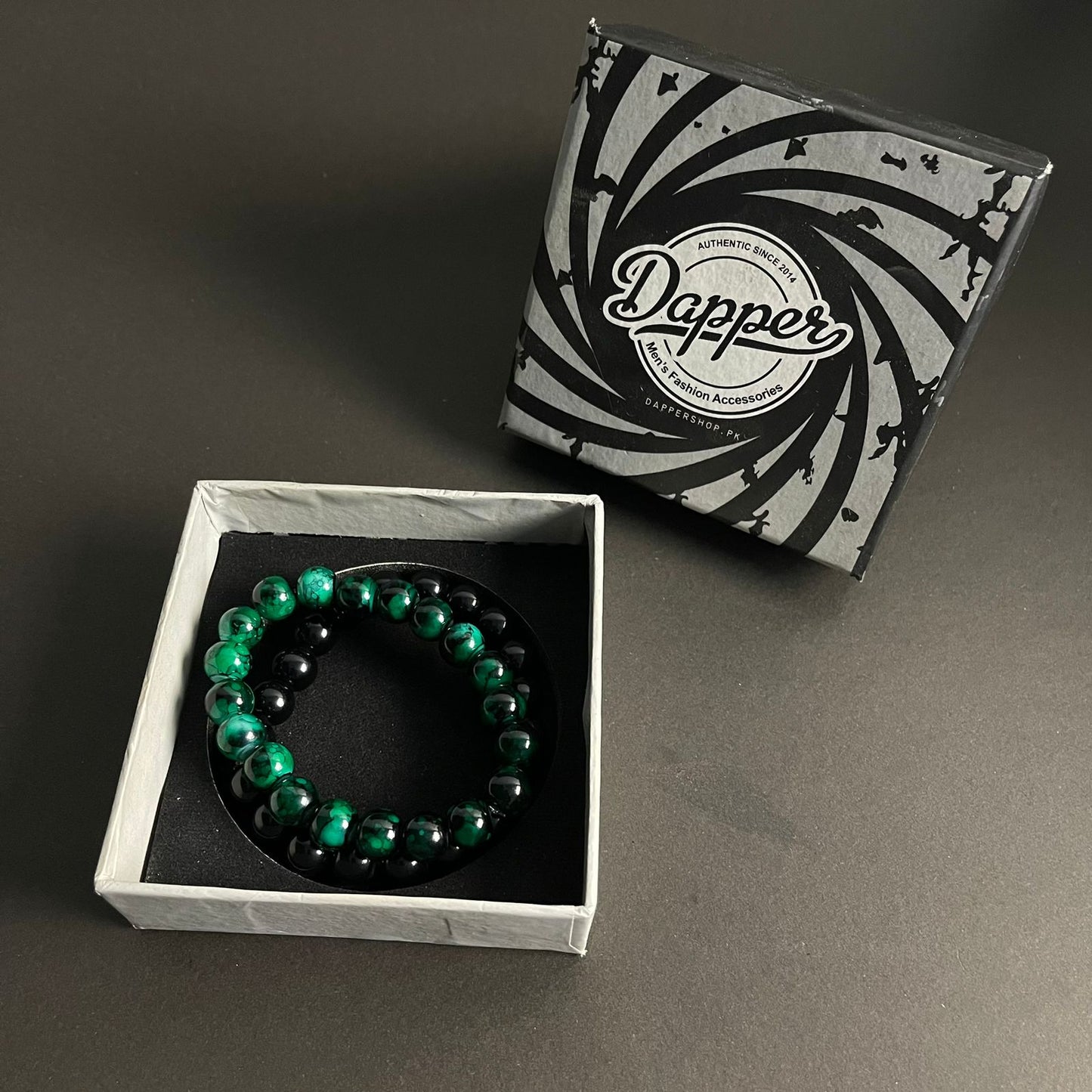 10mm Green Agate & Black Distance Bracelet