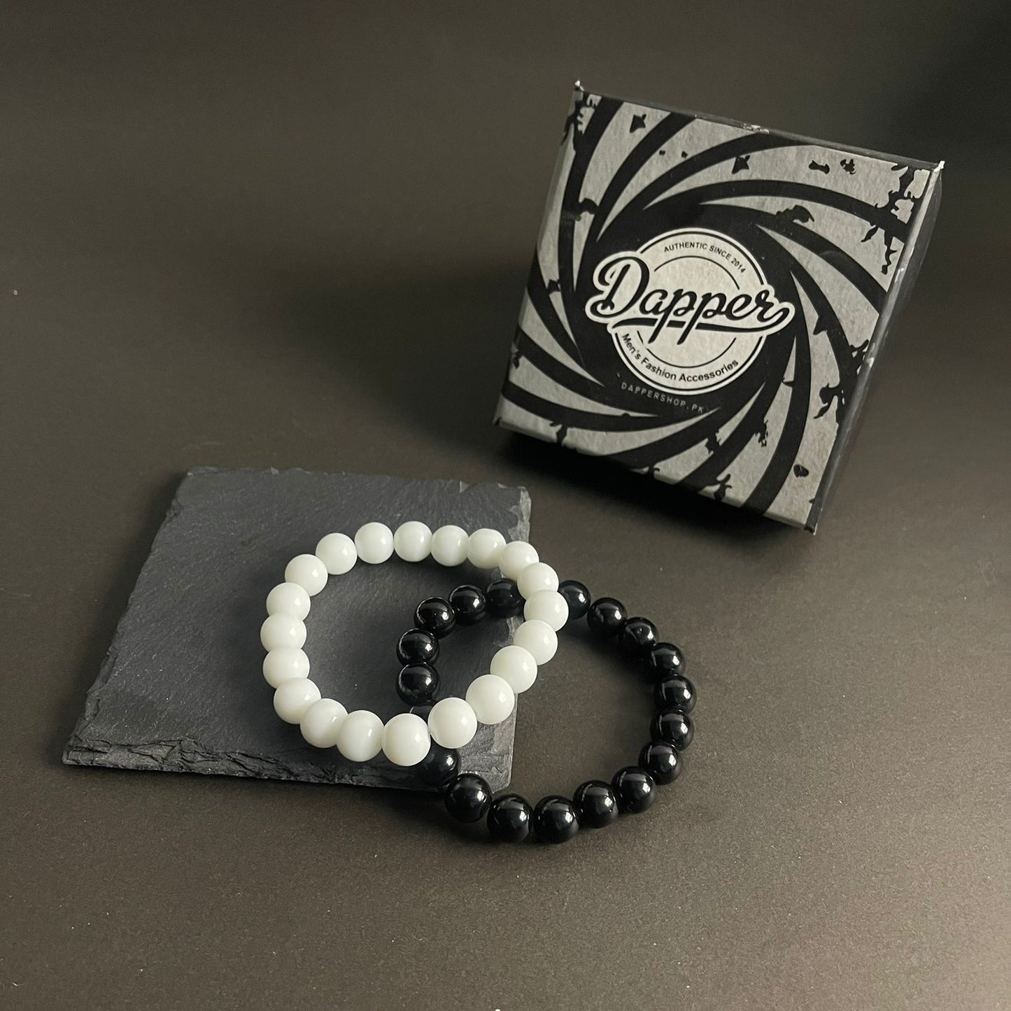 10mm White & Black Distance Bracelet