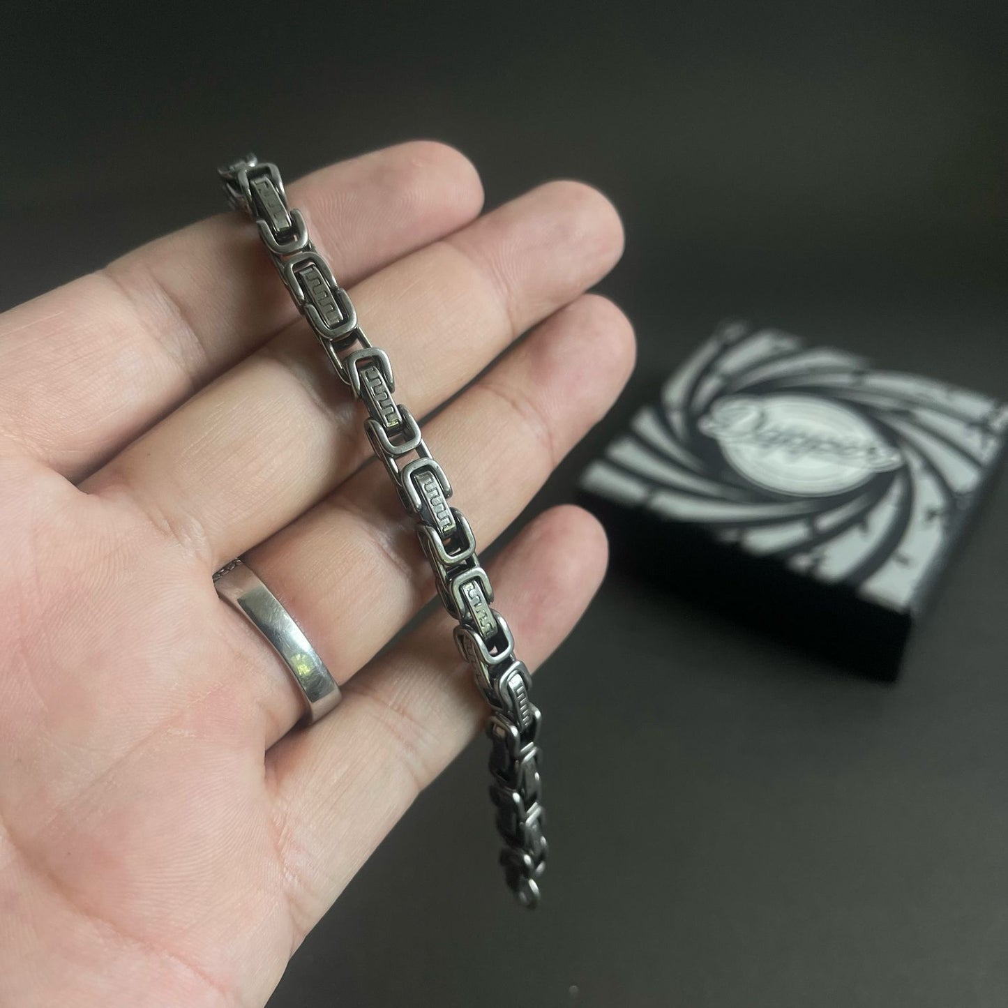 antique silver stainless steel chain bracelet for men online in Pakistan