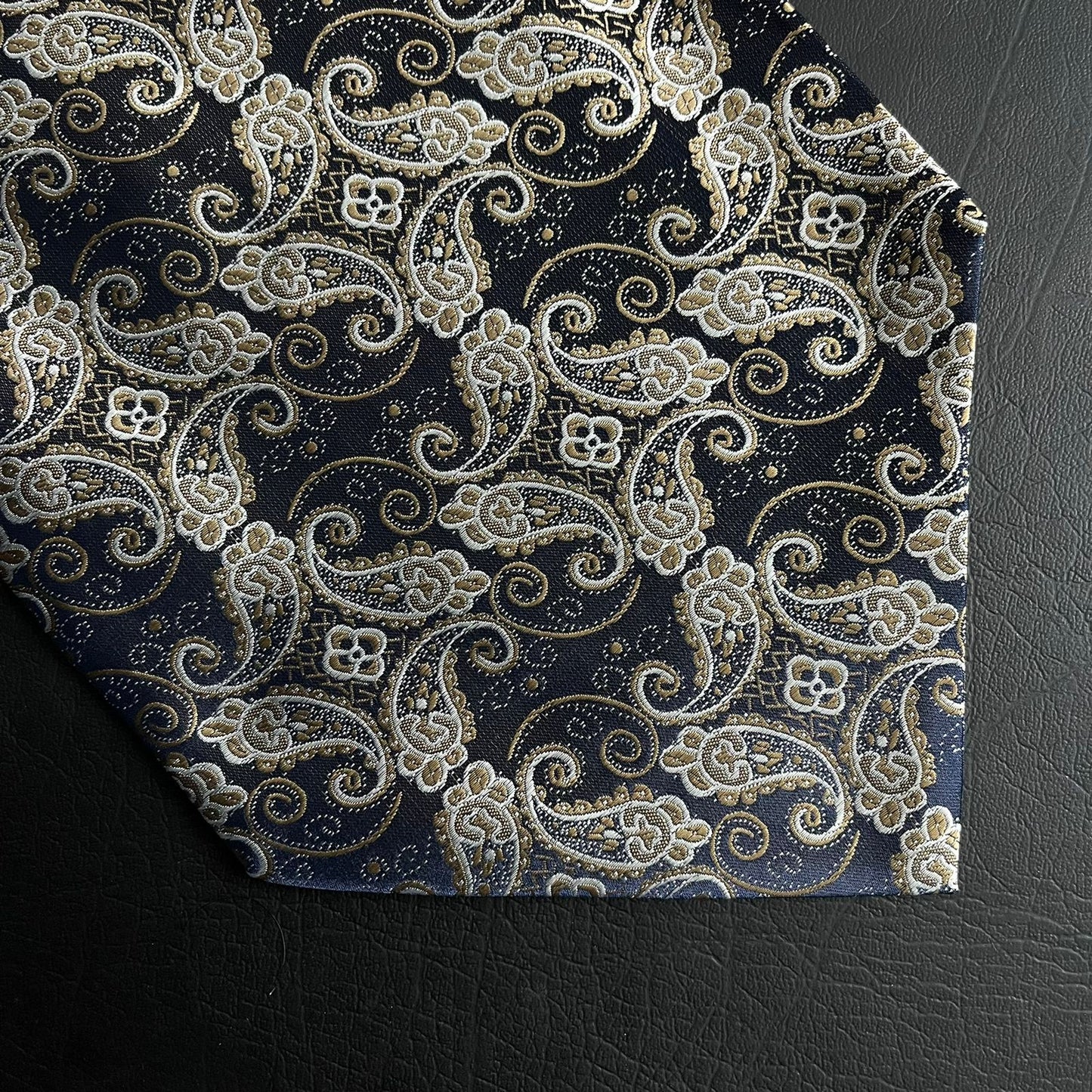 golden and black Paisley Ascot Tie, cravat tie and pocket square for men online in Pakistan