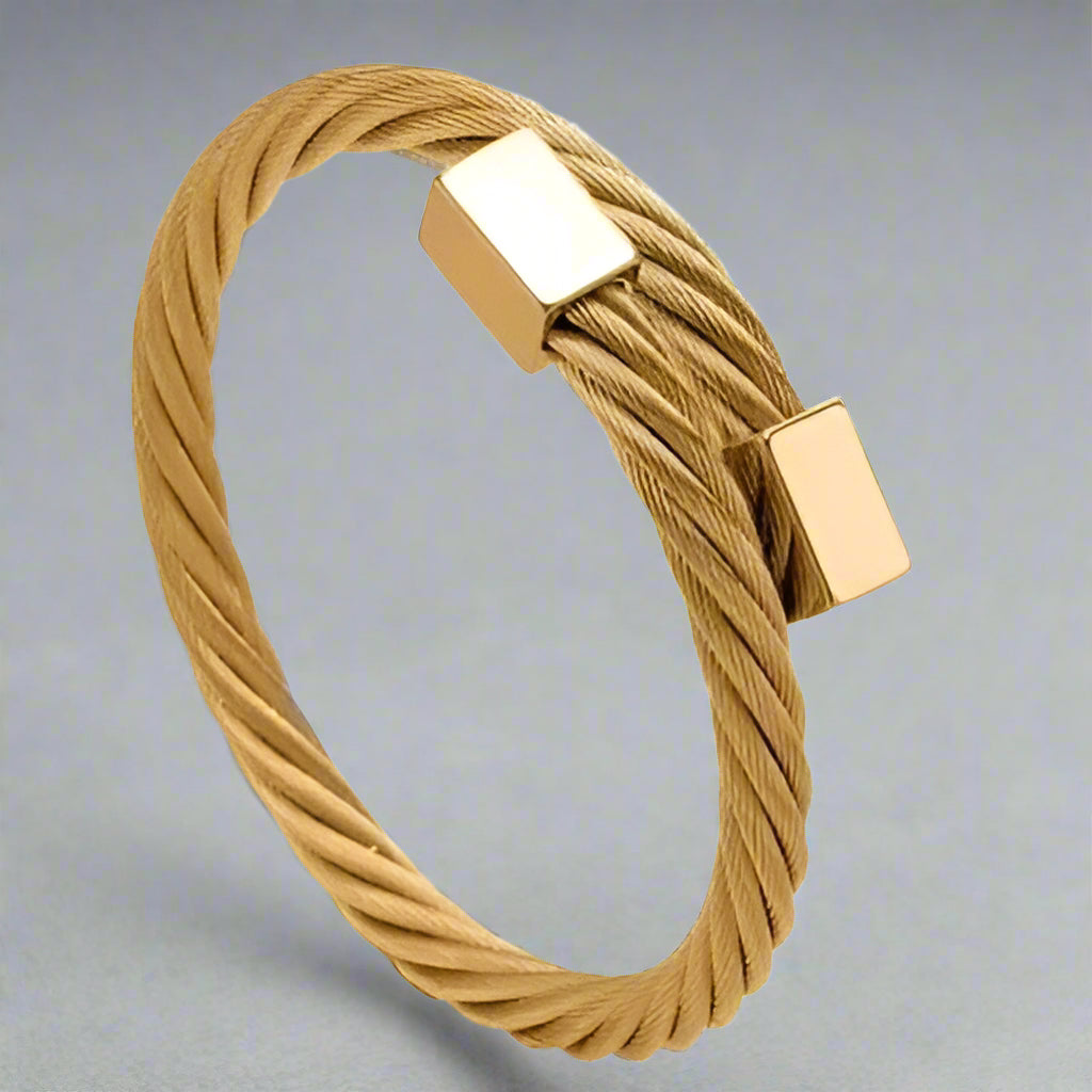 golden cable bracelet for men online in Pakistan