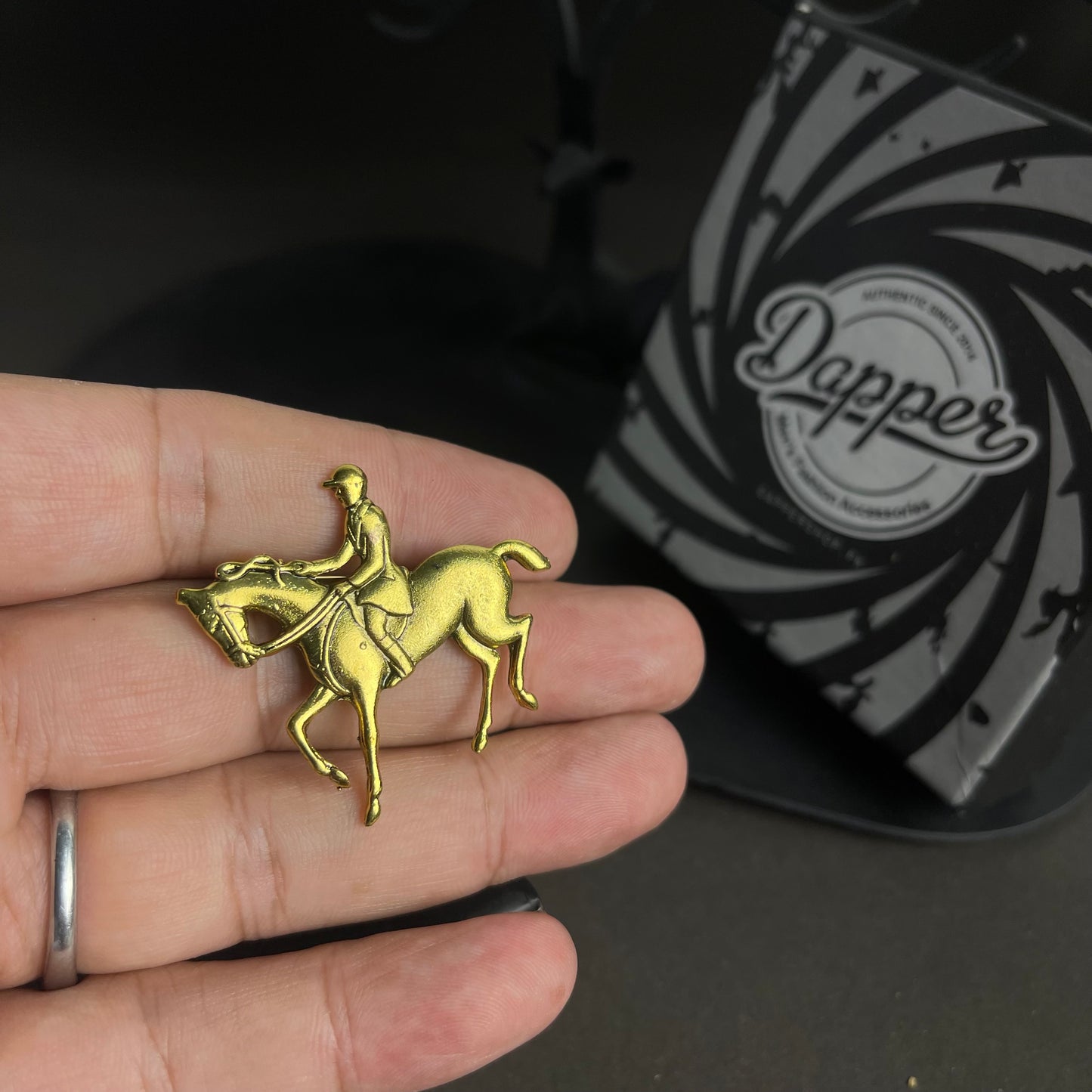 golden derby horse brooch for men in Pakistan