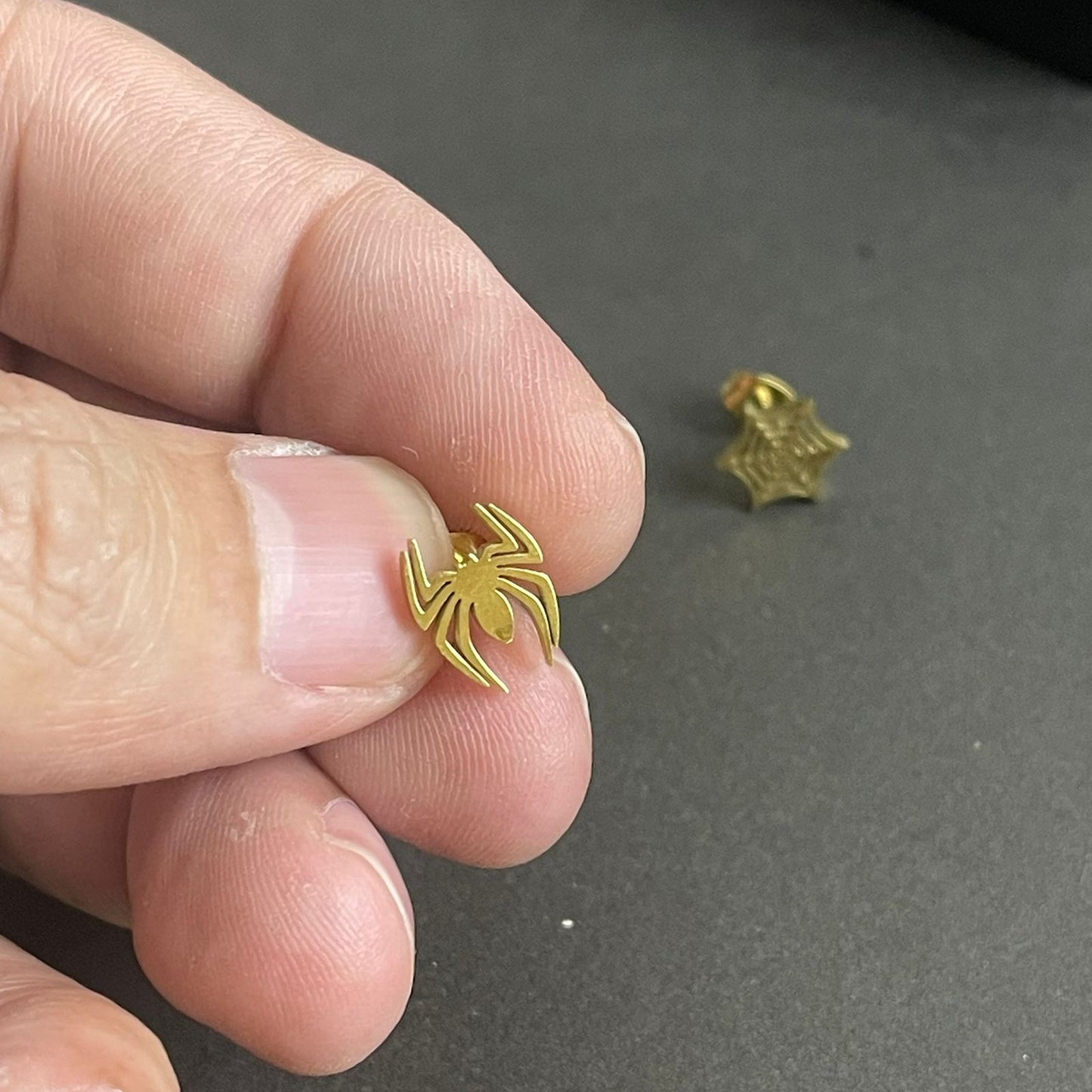 golden spider earrings for men women online in Pakistan