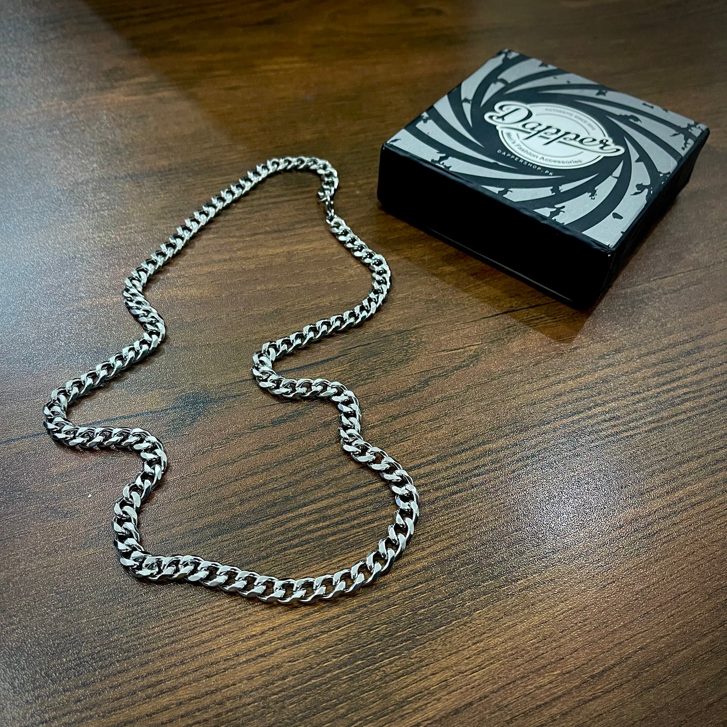 7mm silver cuban curb link neck chain for men boys in pakistan