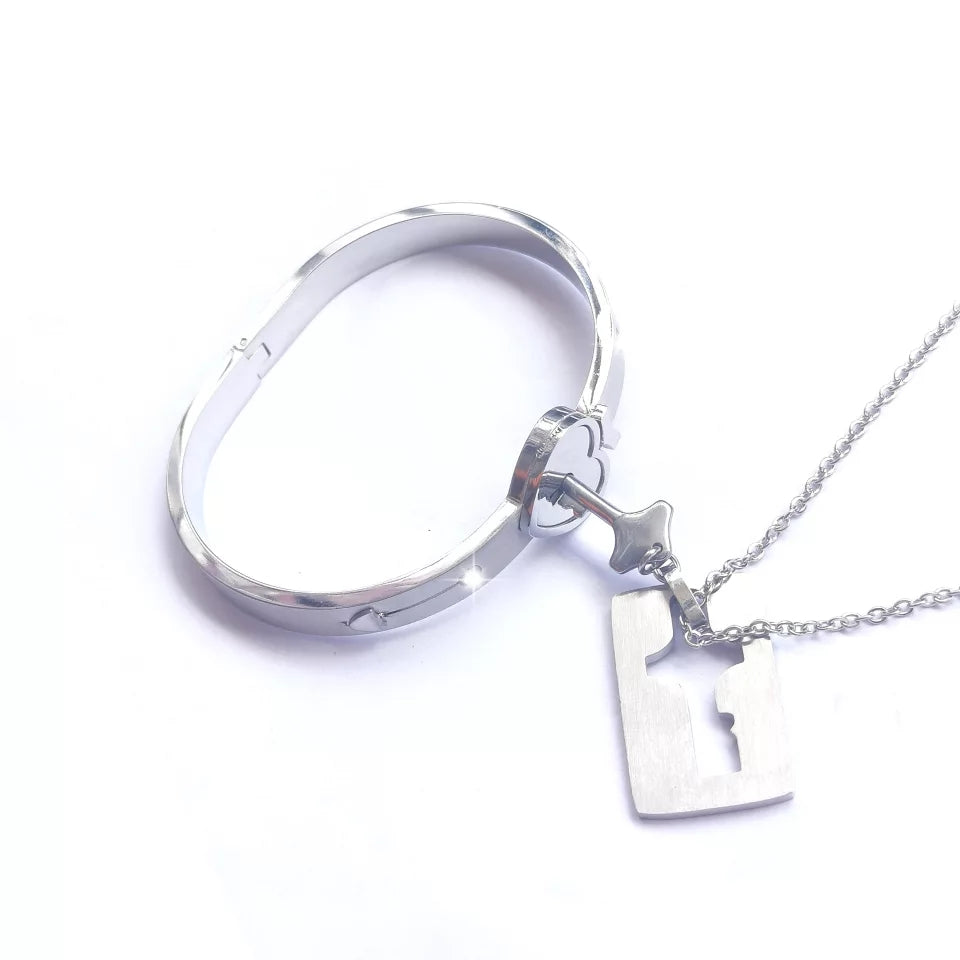Valentine gift online in Pakistan