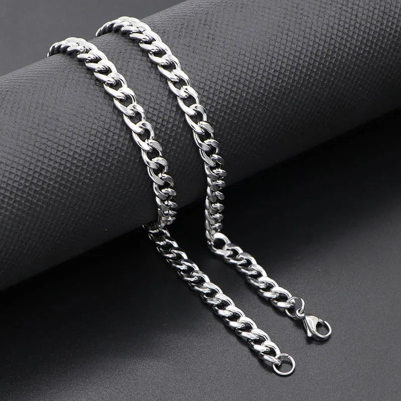9mm silver figaro heavy neck chain for men in pakistan