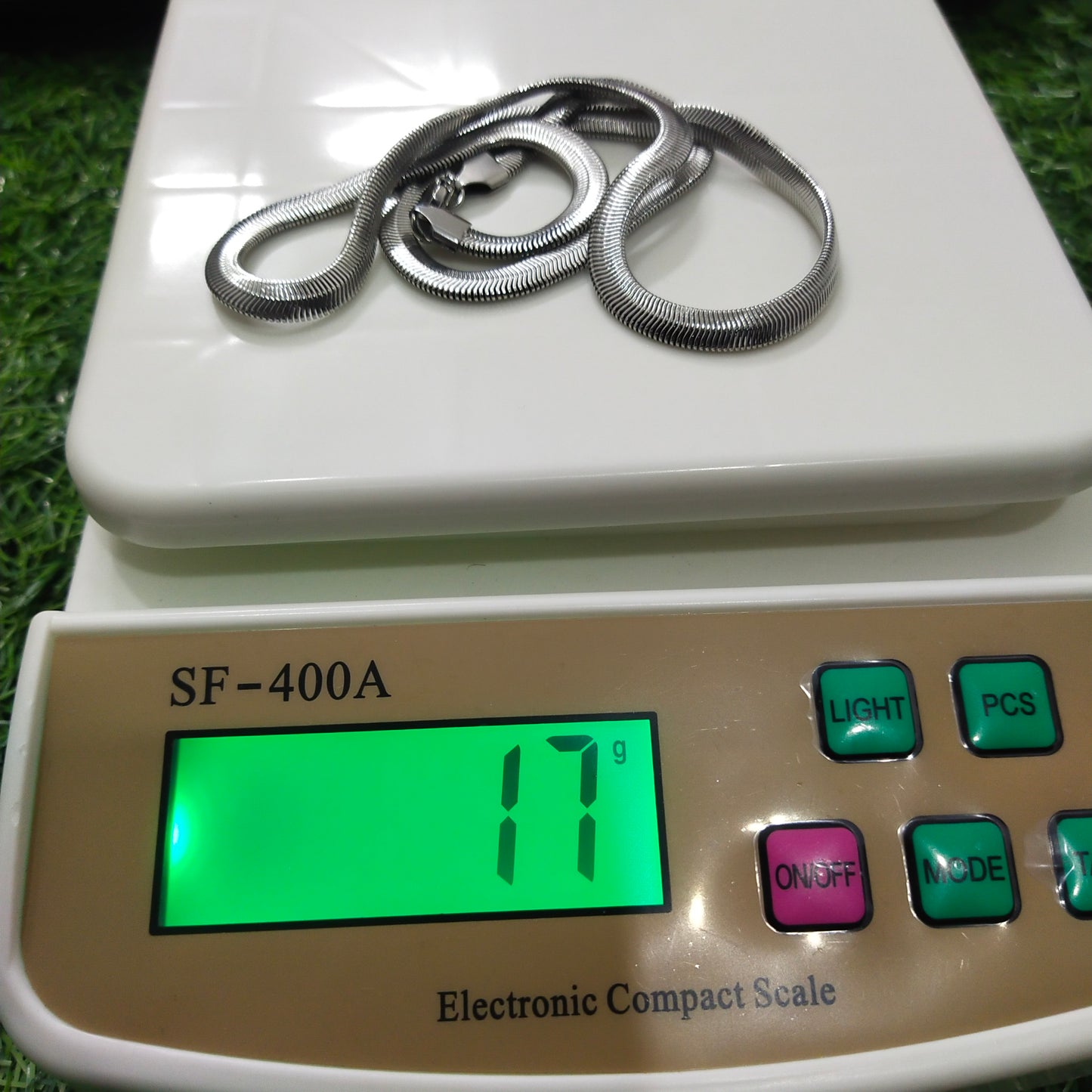 5mm silver snake neck chain for men women online in Pakistan