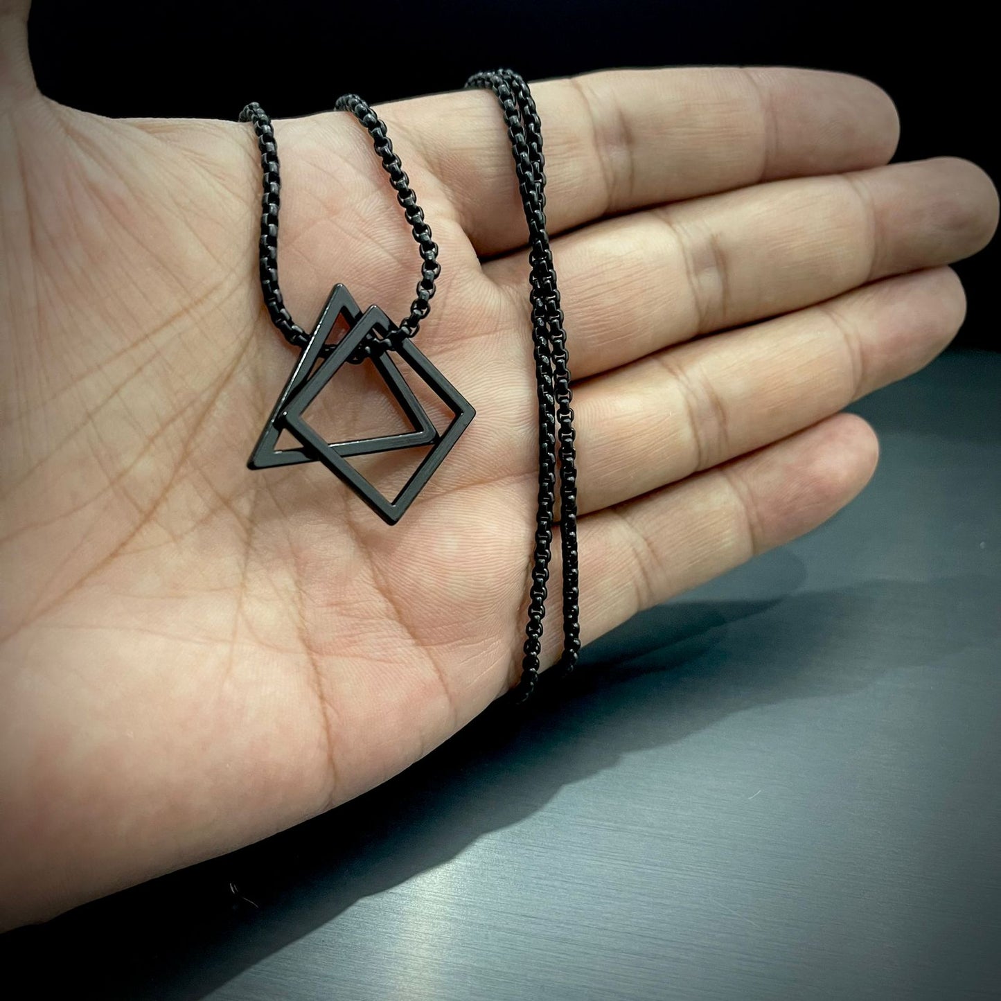 black locket pendant for boys in pakistan