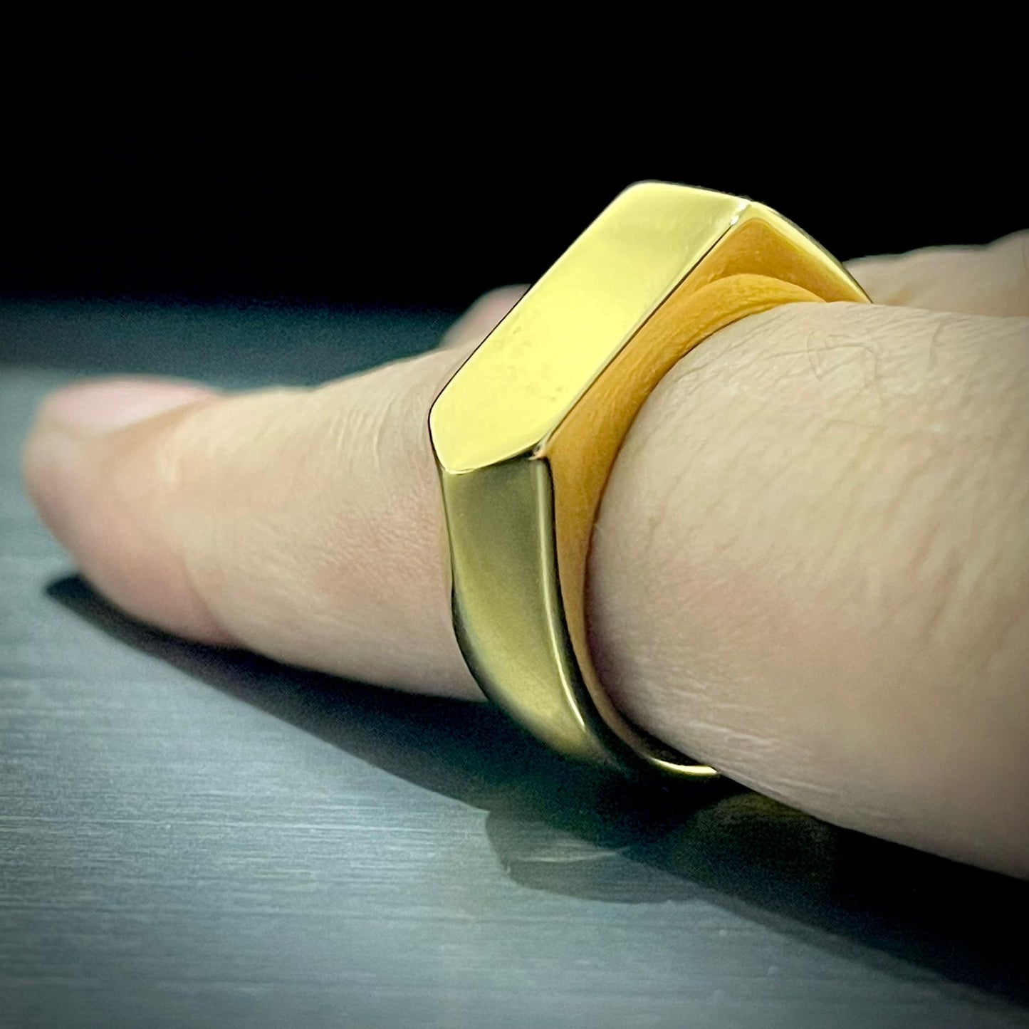 golden ring for men pakistan
