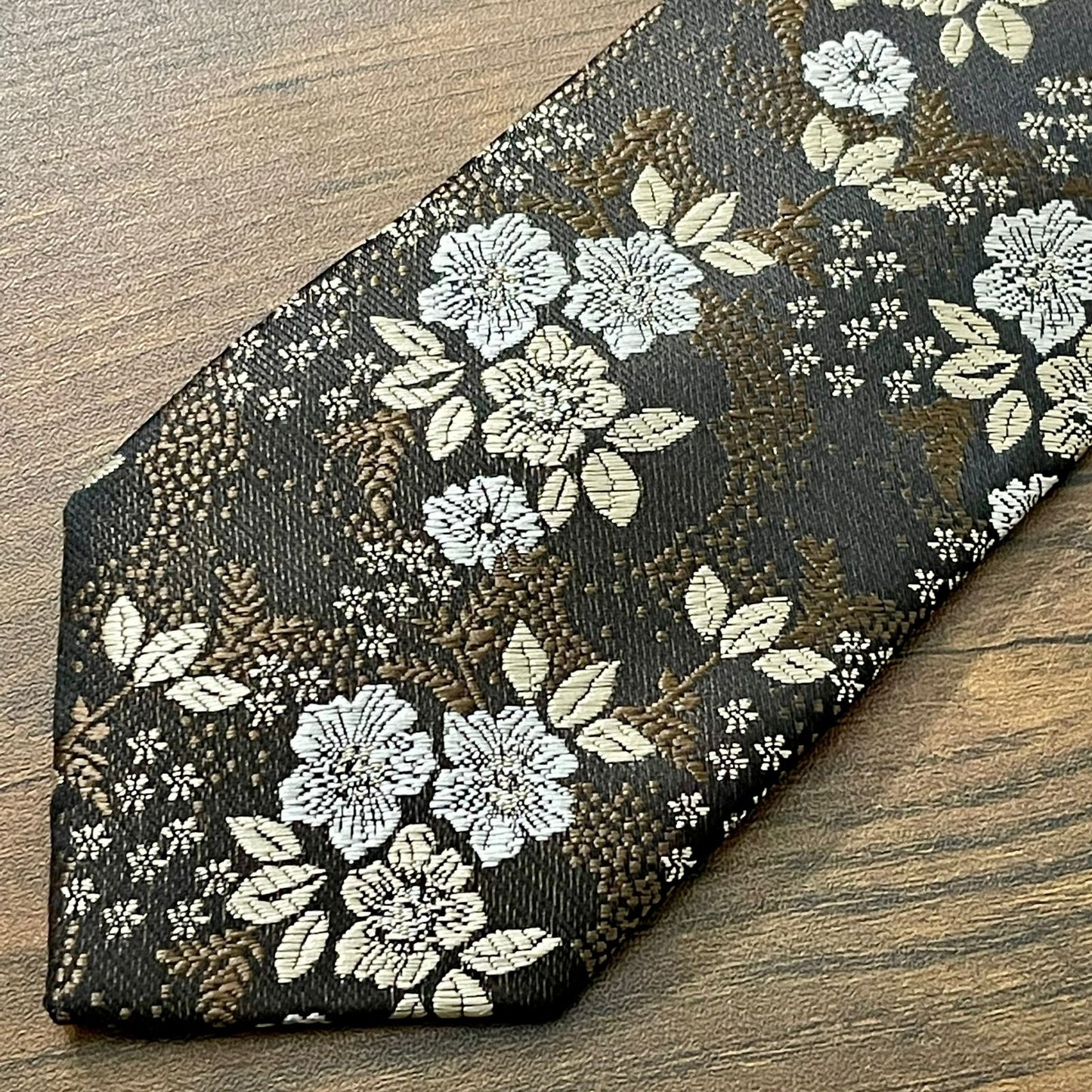 brown floral neck tie for men pakistan