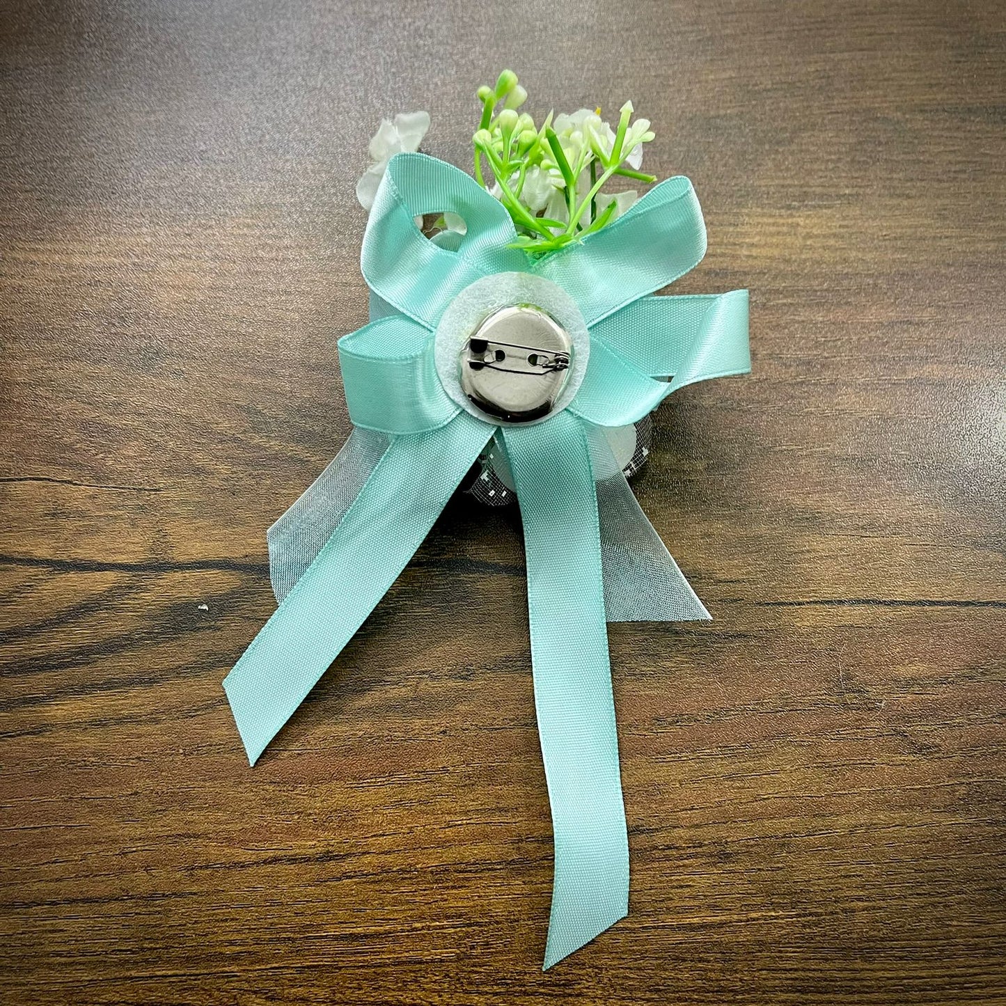 Tiffany Green & White Flower Wedding Corsage For Men