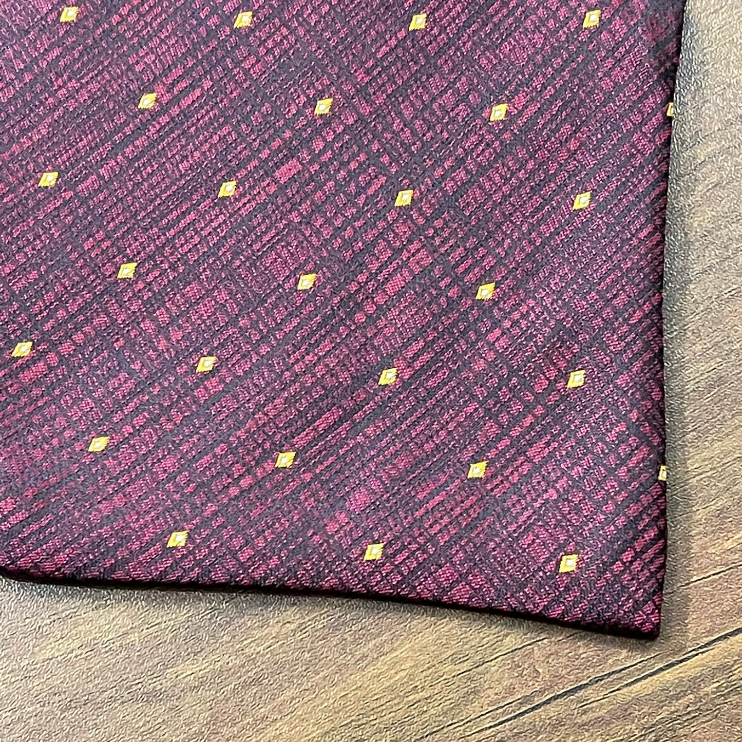 Maroon Floral paisley ascot cravat tie silk neck scarf for men in pakistan