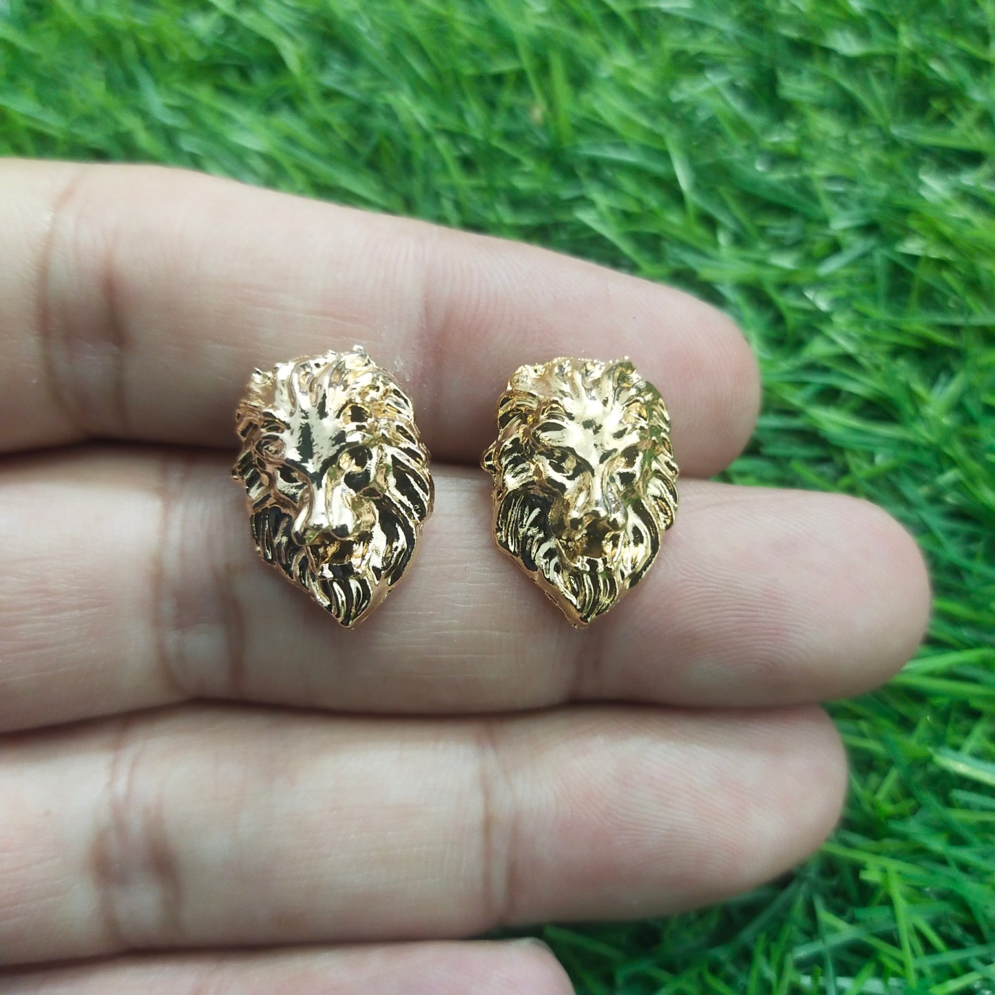 Golden Lion Head Brooch/Lapel Pin For Men