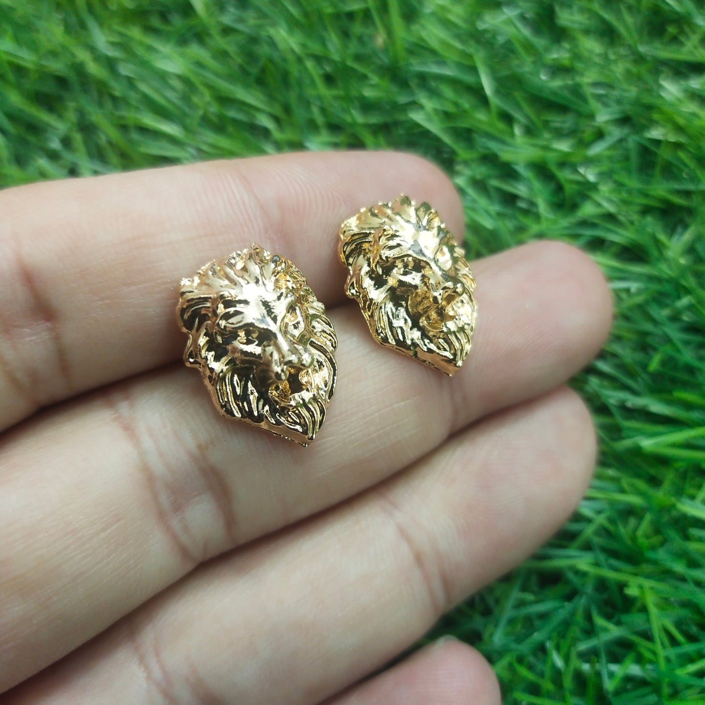 Golden Lion Head Brooch/Lapel Pin For Men