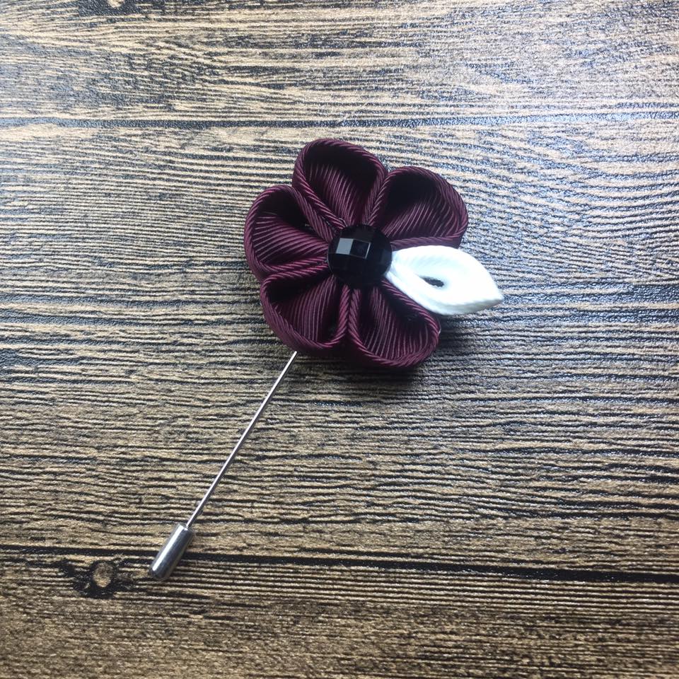 red flower lapel pin brooch online in pakistan