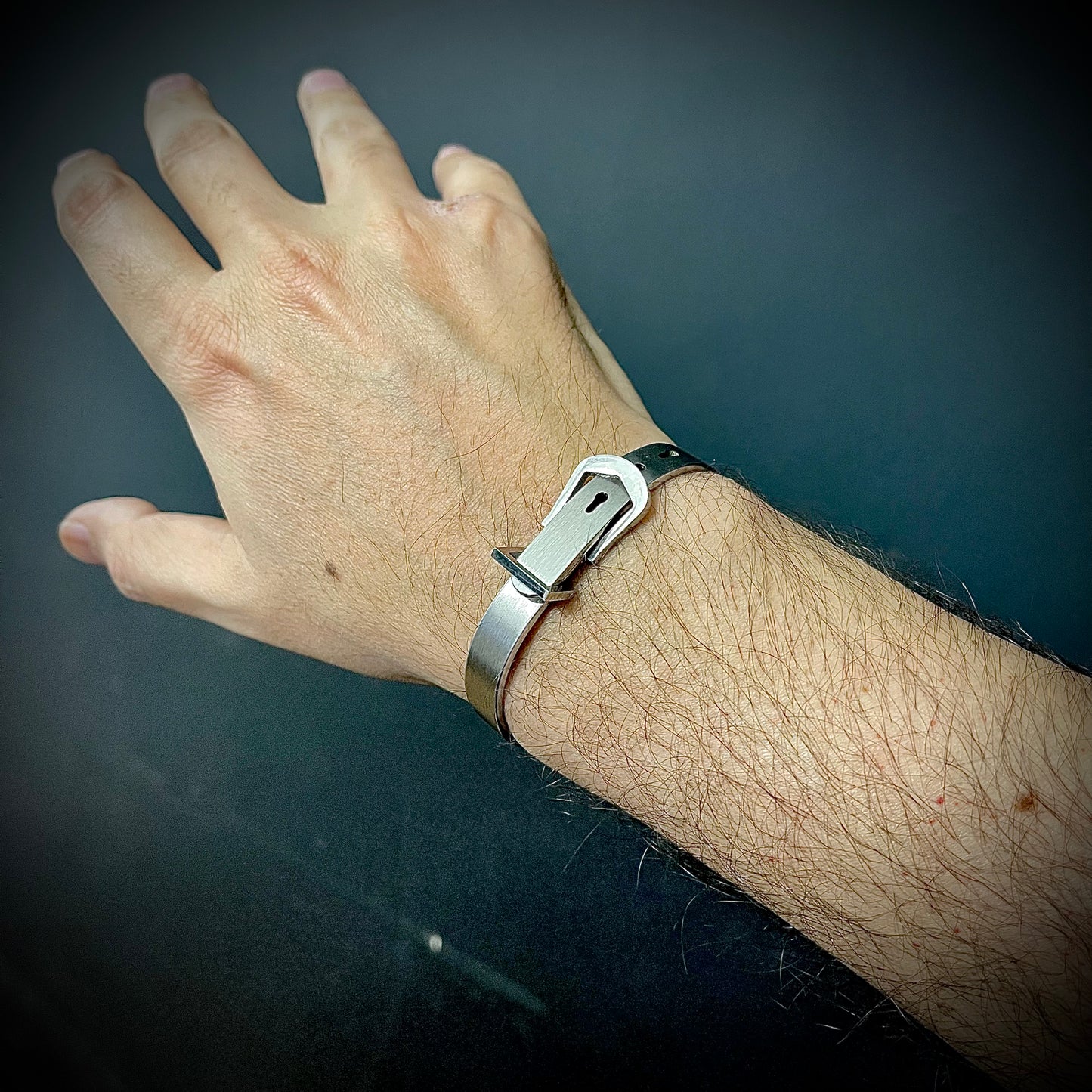 Stainess Steel Belt Buckel Bracelet For Men