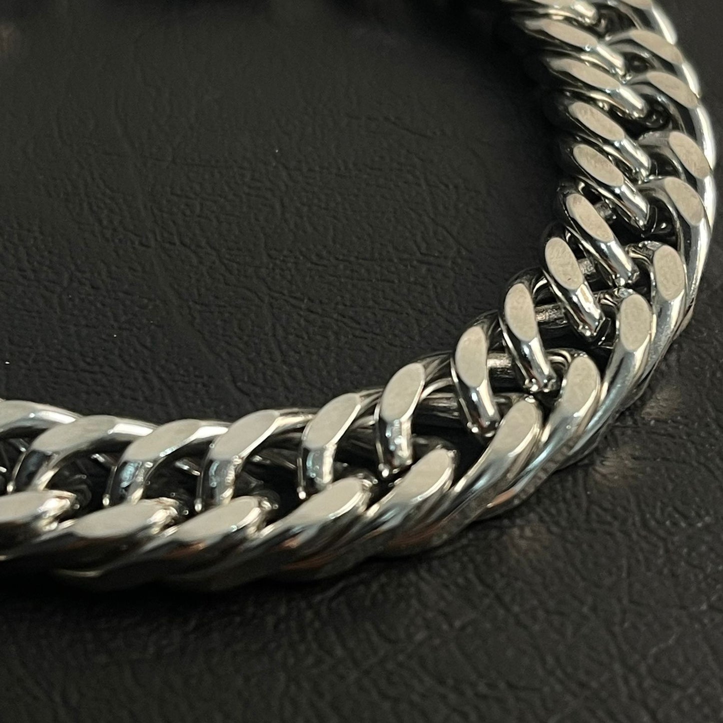 12mm heavy stainless steel cuban link chain bracelet for men online in Pakistan