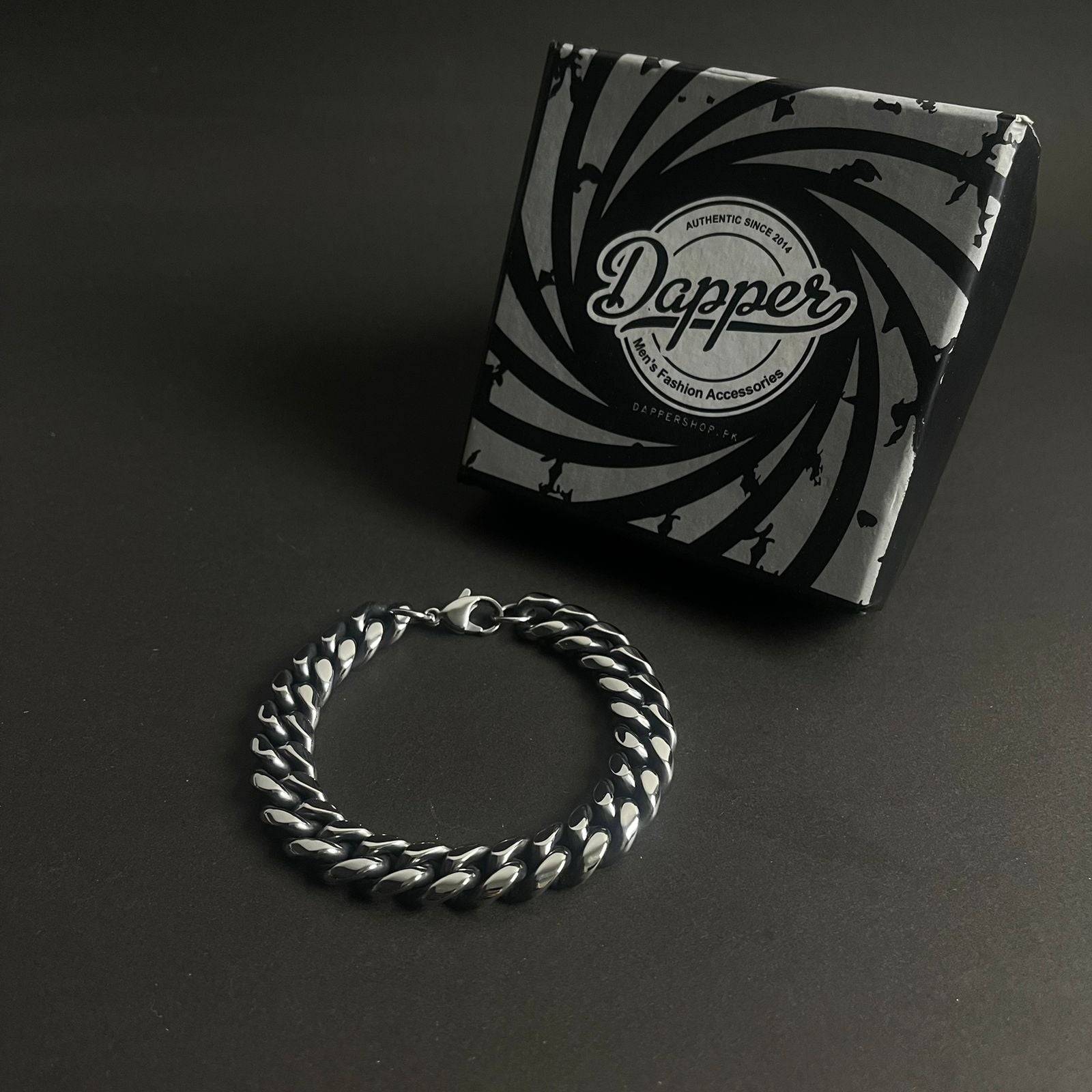 13mm antique silver stainless steel heavy curb chain bracelet for men in Pakistan