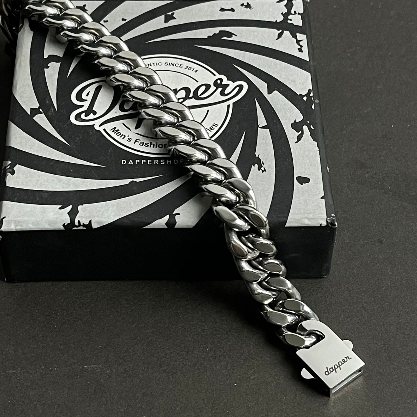 15mm heavy stainless steel chain bracelet for men Pakistan