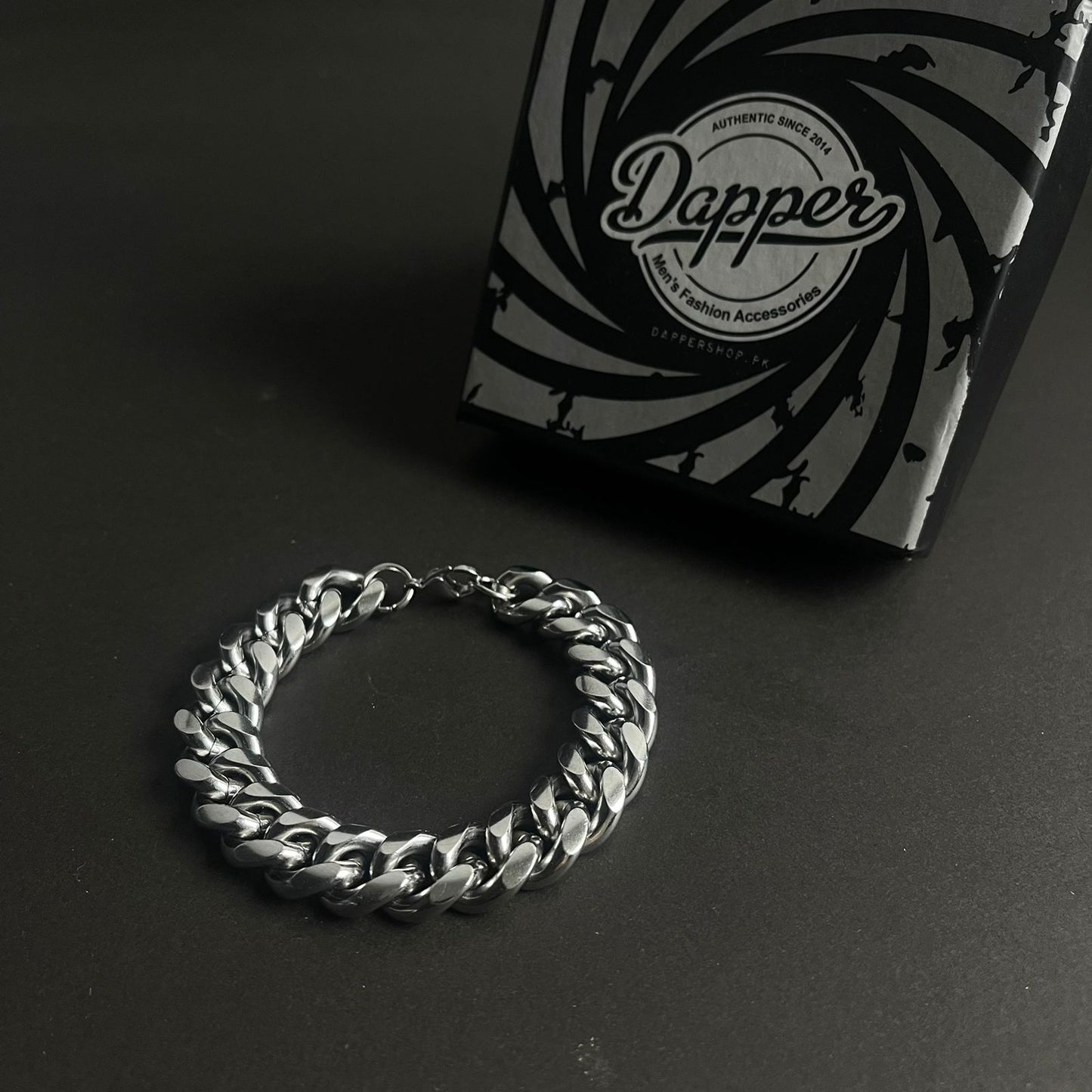 15mm silver stainless steel heavy curb chain bracelet for men online in Pakistan