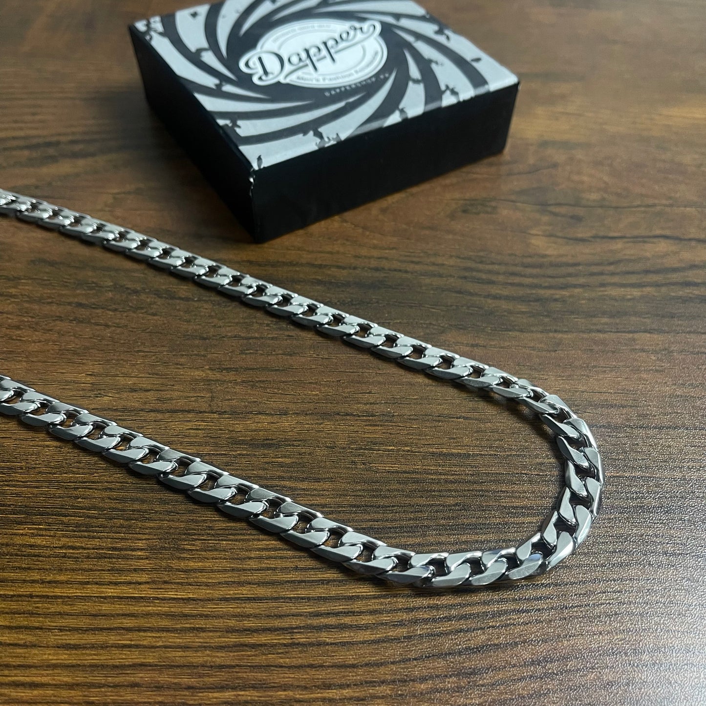 buy 10mm silver cuban neck chain for men in pakistan