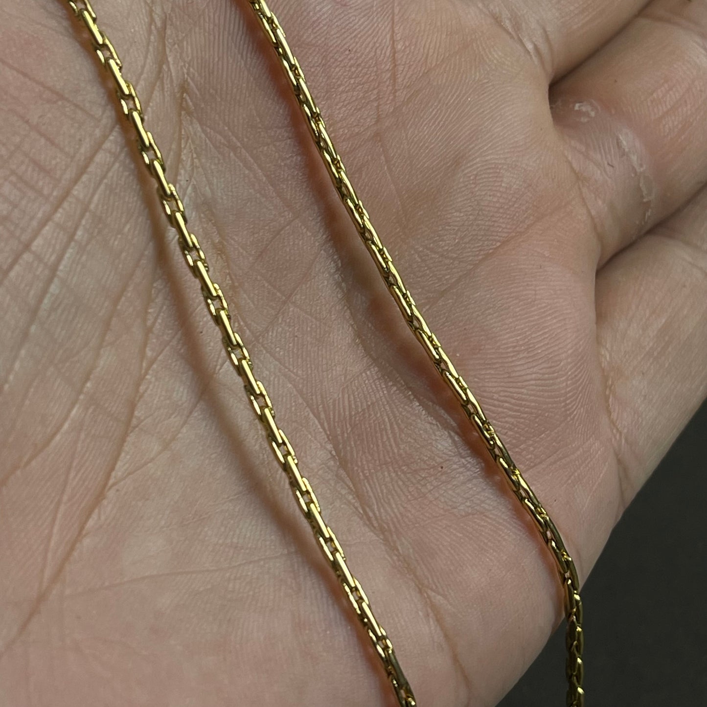 1mm thin and short golden neck chain for men women online in pakistan