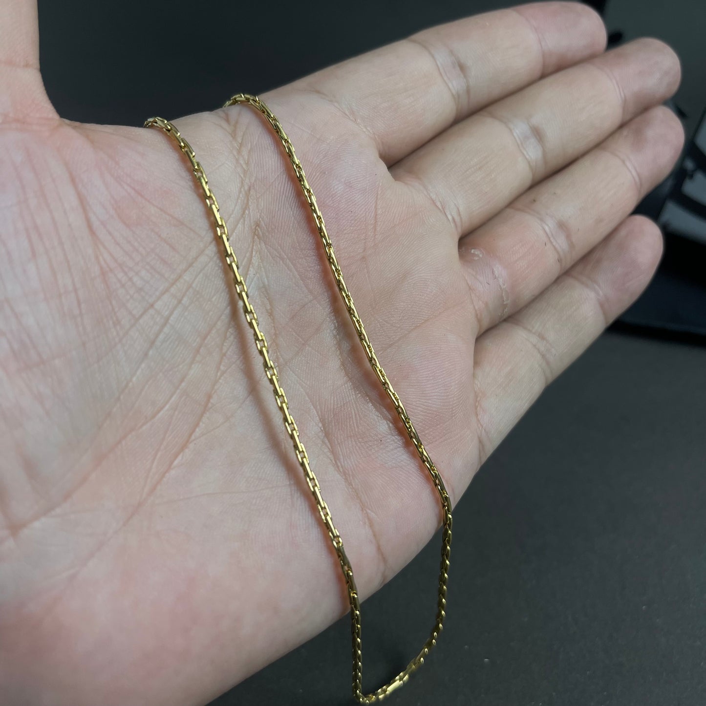 1mm thin and short golden neck chain for men women online in pakistan