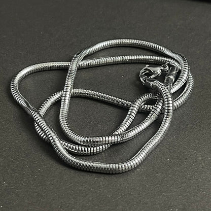 3mm round snake neck chain for men women online in Pakistan