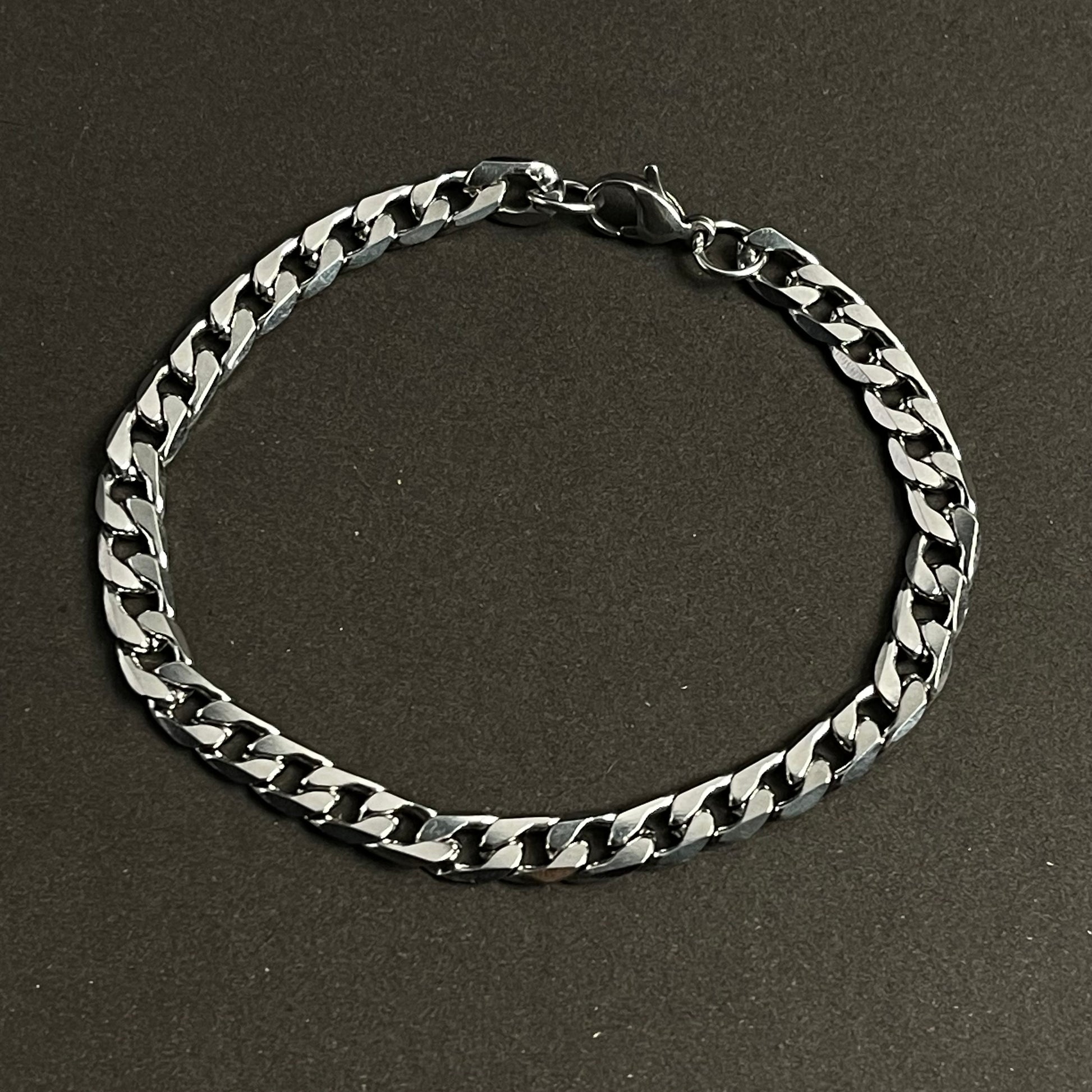 5mm Figaro link silver chain bracelet for men online in Pakistan