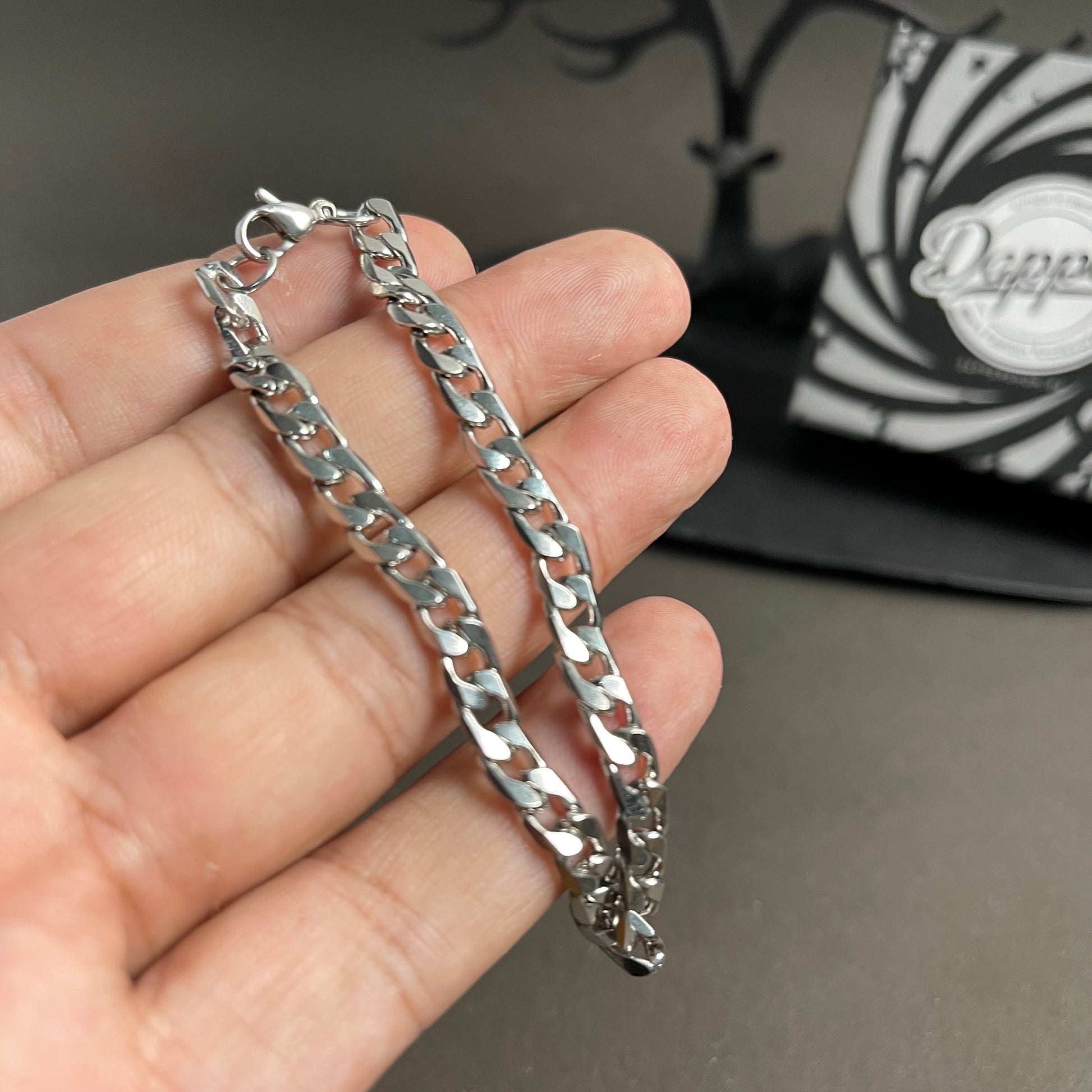 5mm Figaro link silver chain bracelet for men online in Pakistan