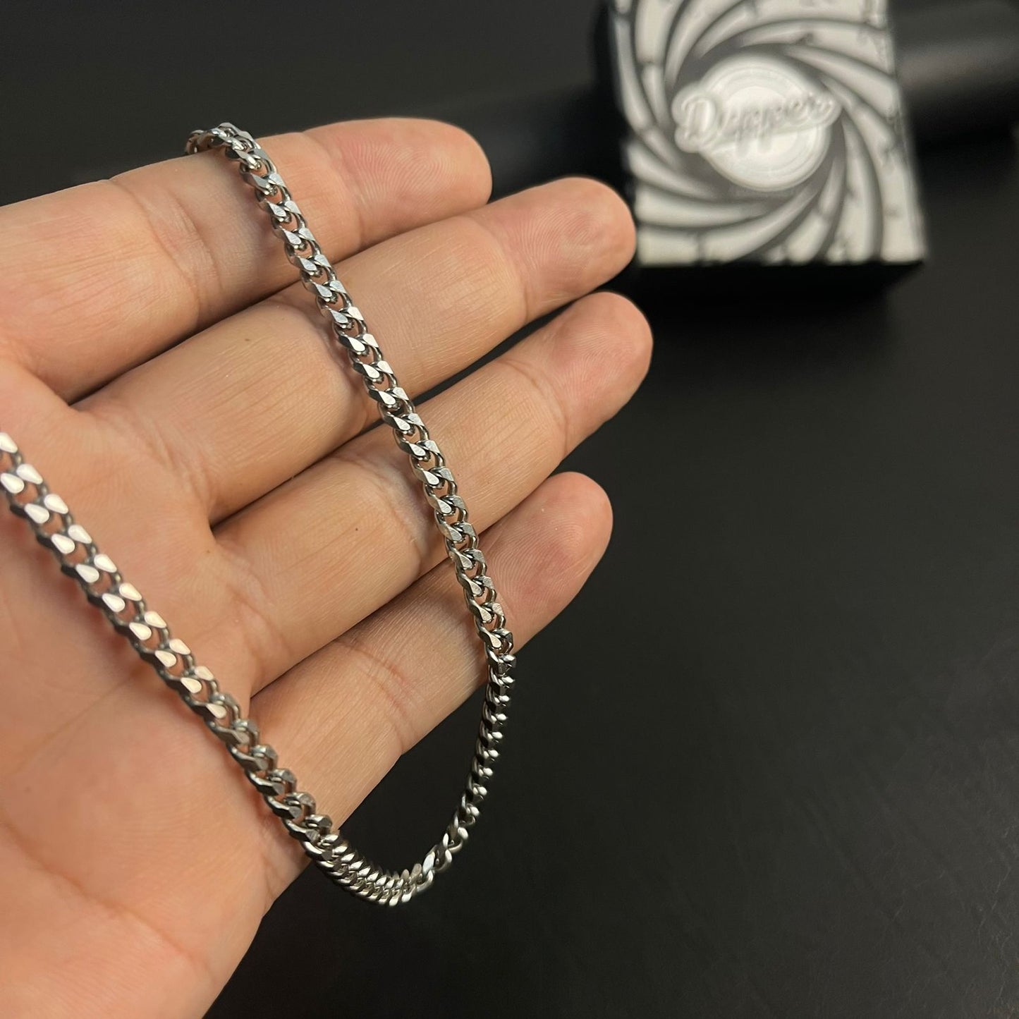 5mm silver Stainless Steel curb link neck chain for men in Pakistan