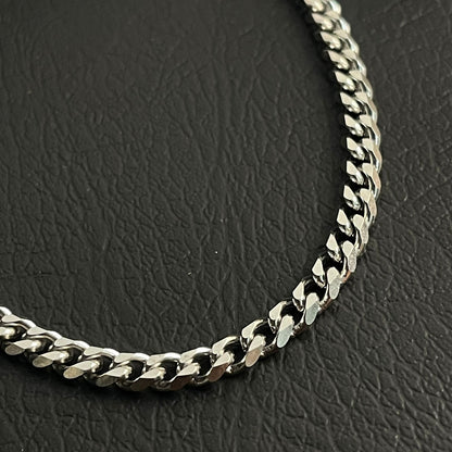 5mm silver Stainless Steel curb link neck chain for men in Pakistan