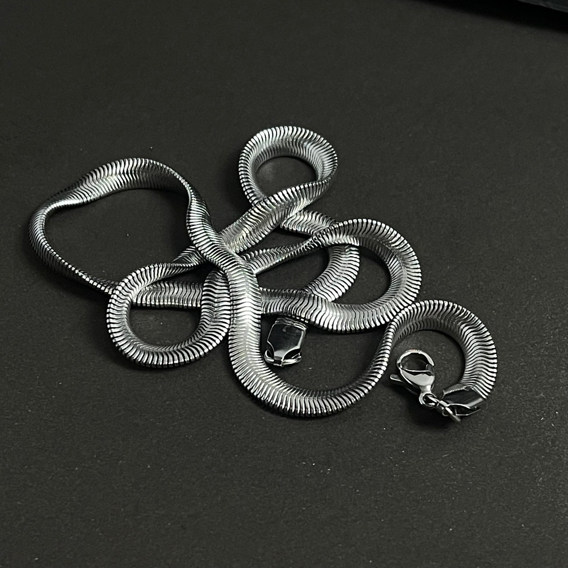5mm silver snake neck chain for men women online in Pakistan
