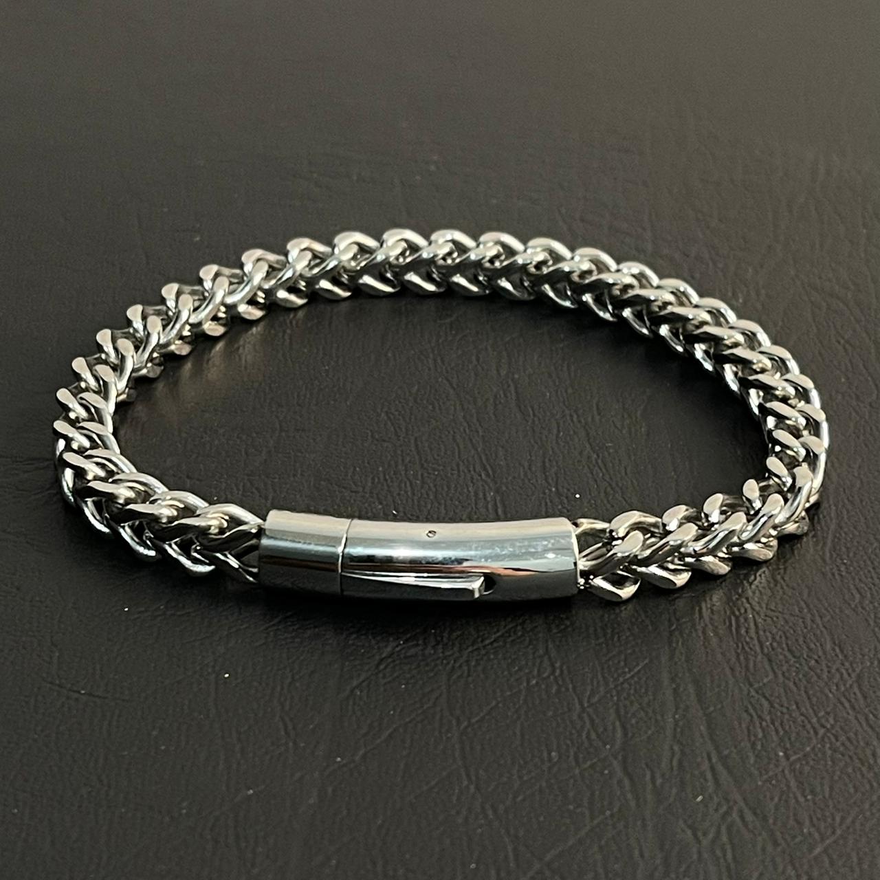 6mm silver stainless steel Franco chain bracelet for men online in Pakistan