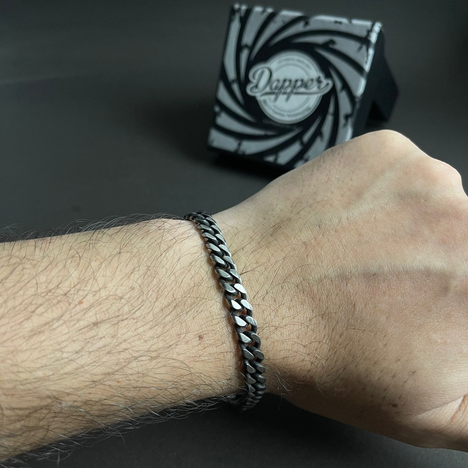 8mm antique silver stainless steel curb link chain bracelet for men online in Pakistan
