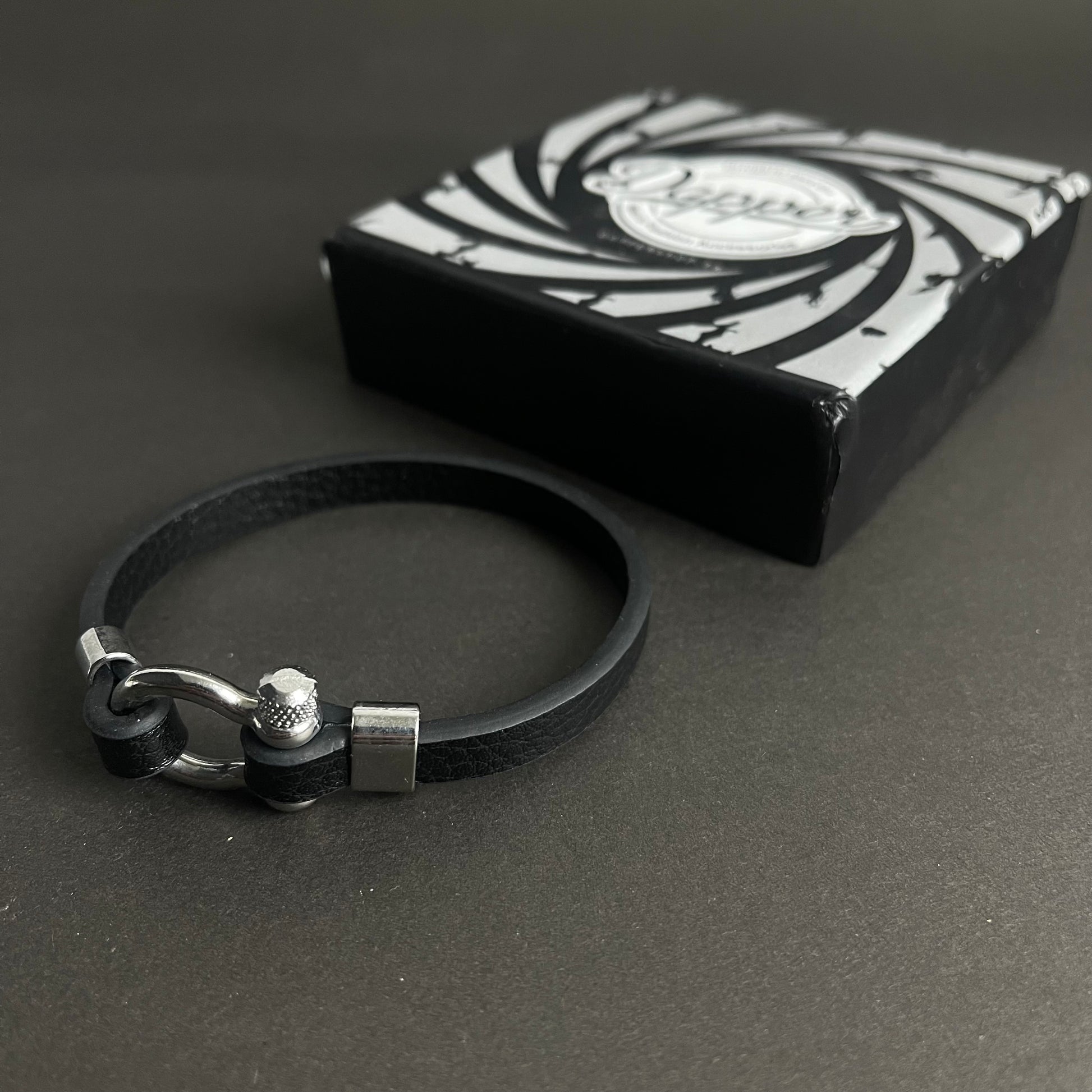 genuine leather bracelet for boys online in Pakistan