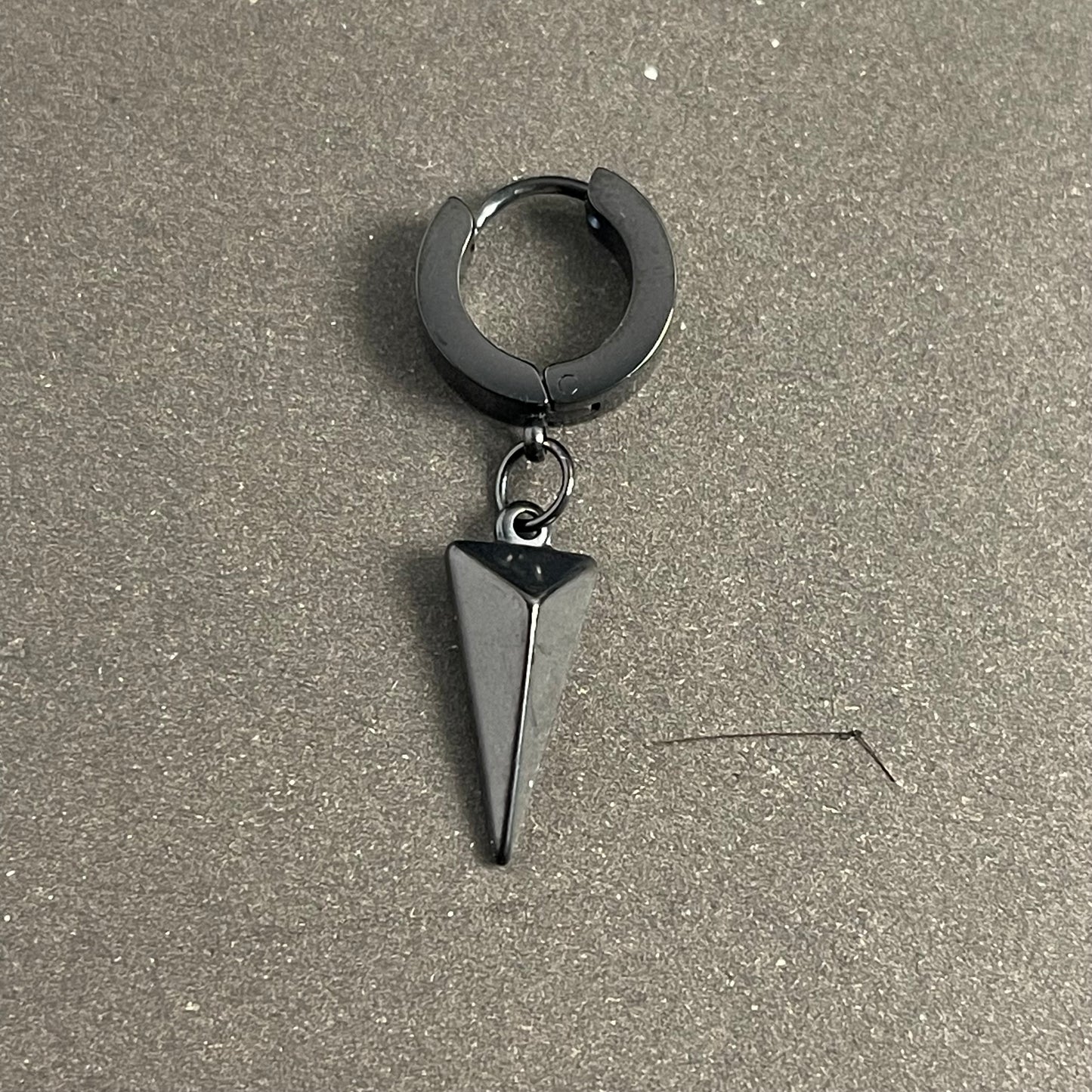 Black arrow head punk earrings bali for men online in pakistan