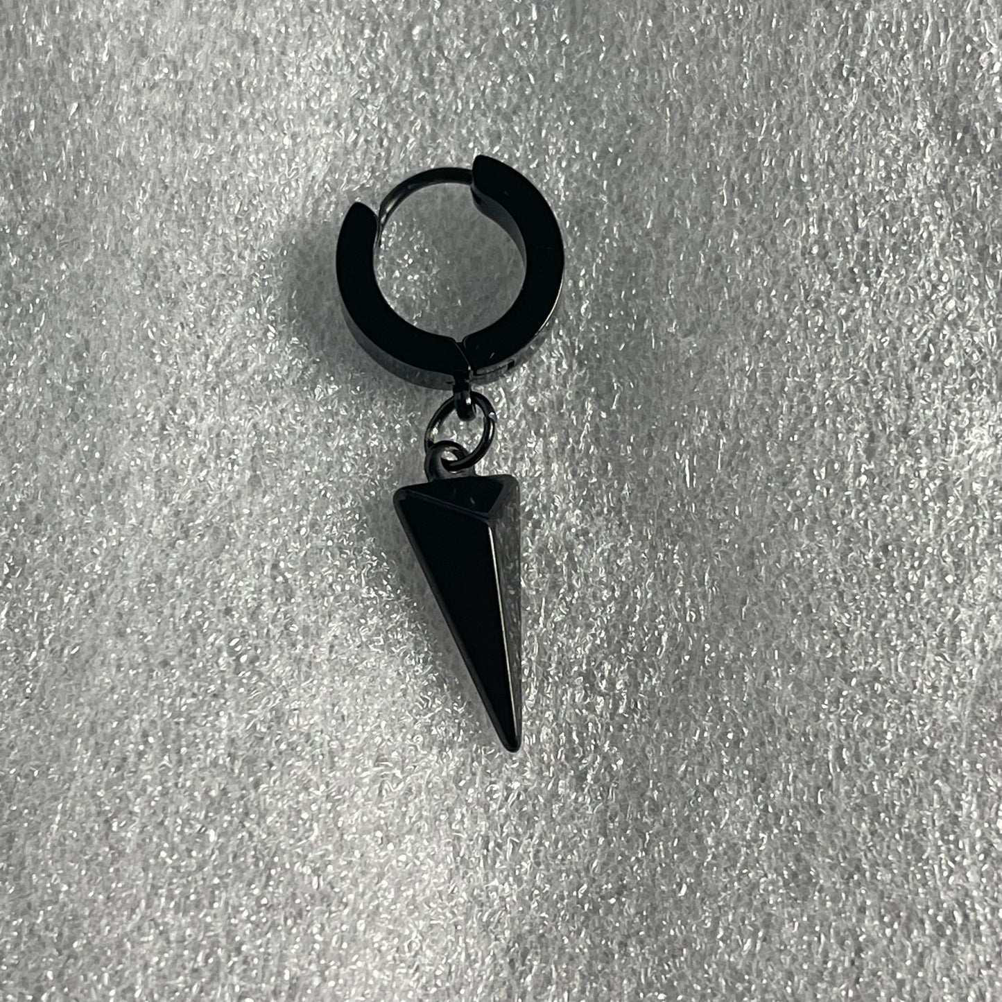 Black arrow head punk earrings bali for men online in pakistan