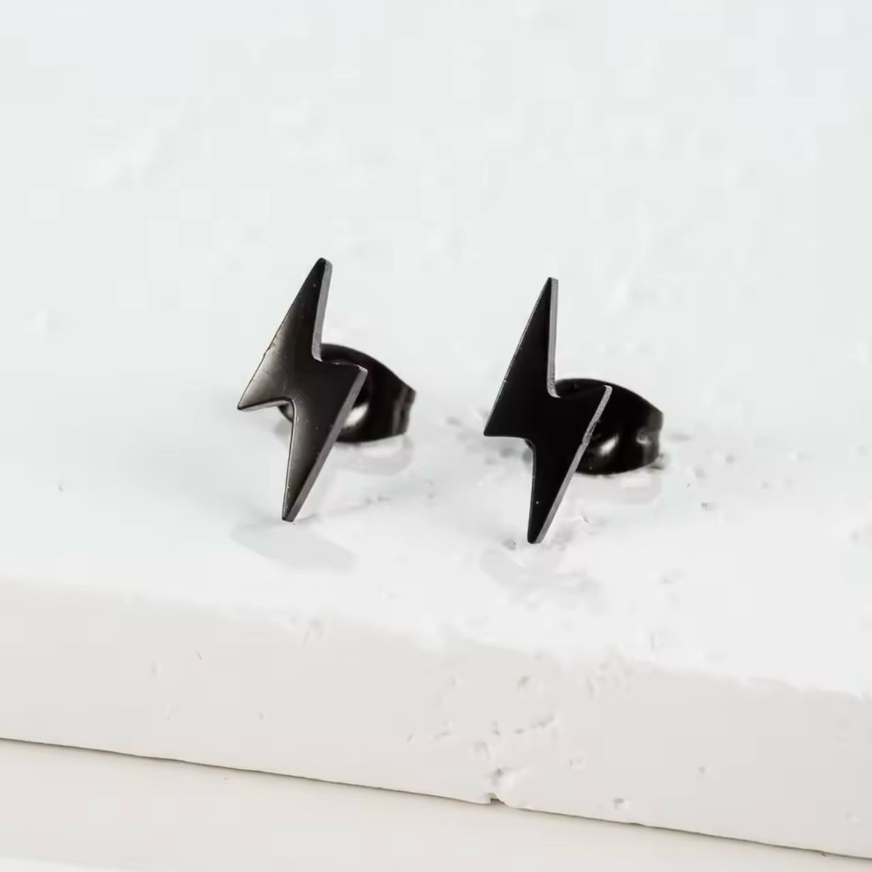Black light earrings for men online in Pakistan