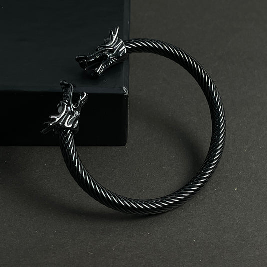 Black stainless steel dragon bracelet for men boys online in Pakistan