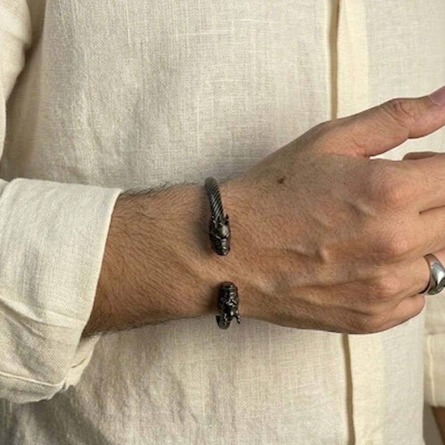 Black stainless steel dragon bracelet for men boys online in Pakistan
