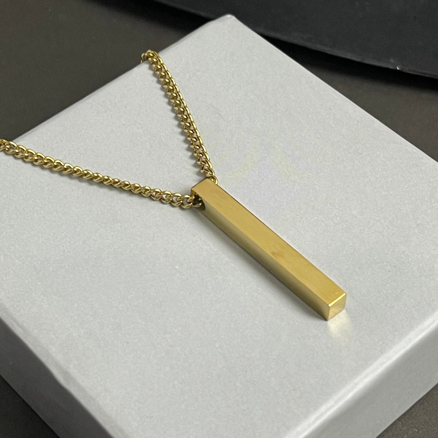 Golden Vertical Bar Pendant Neckalce For Men Women In Pakistan